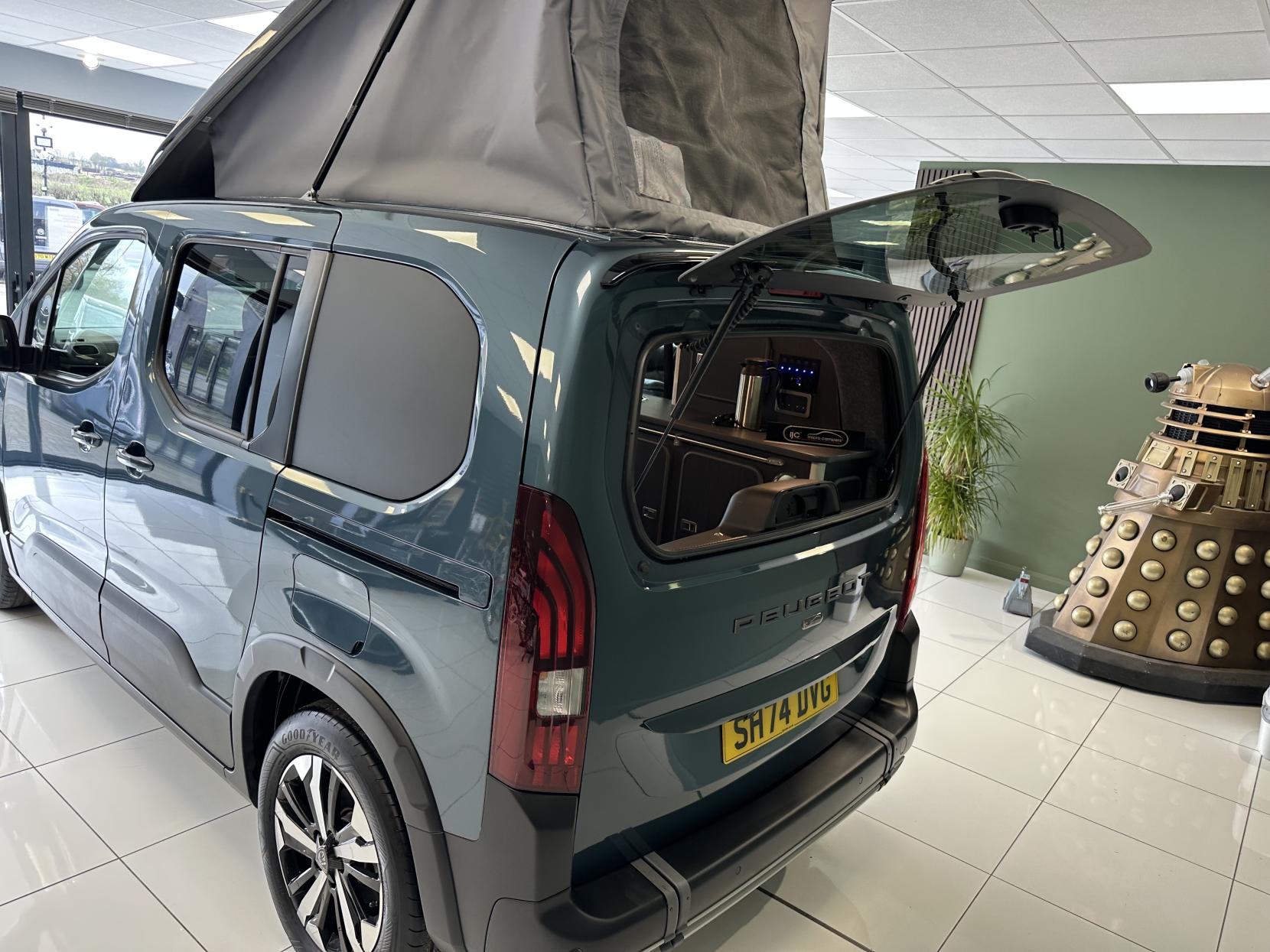 Peugeot JUST 6,000 MILES!