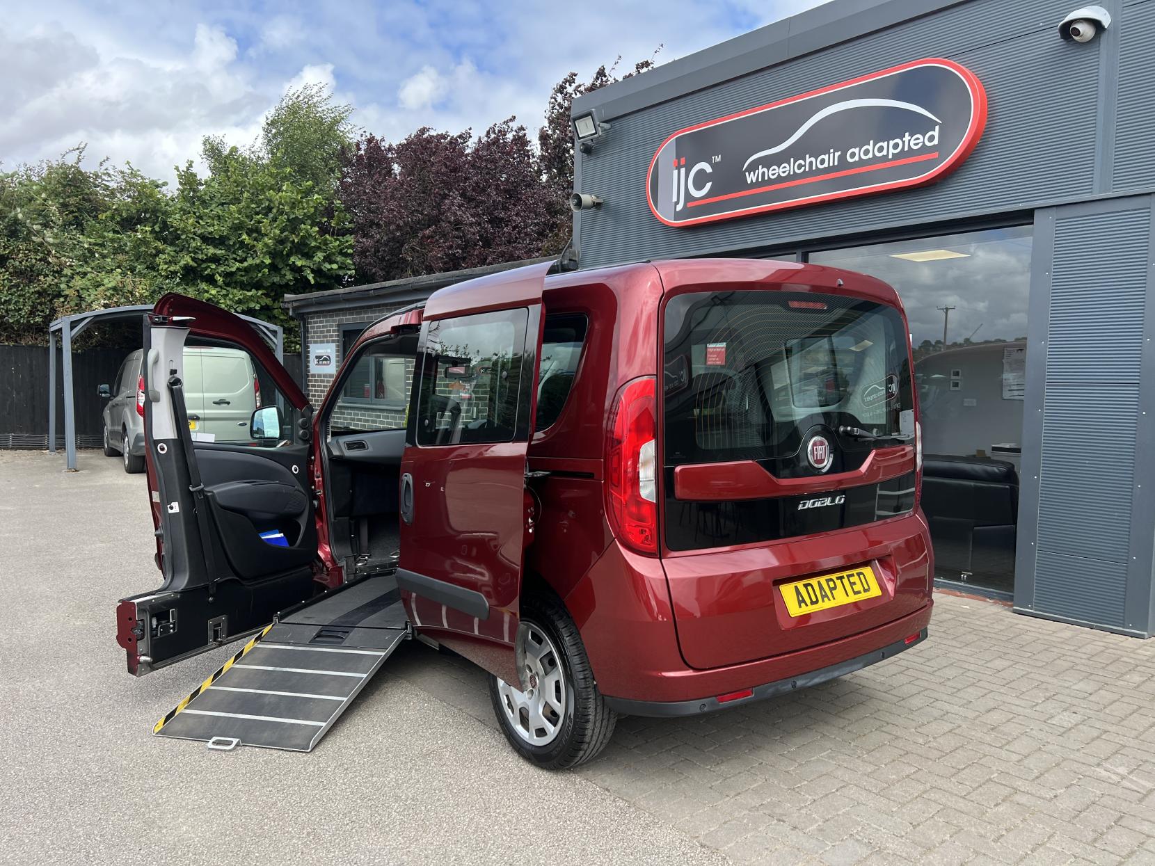 Fiat Doblo * NEW PRICE! Save £5,000!! * - Passenger Upfront Wheelchair Adapted Vehicle - 1.6 MultiJet Easy MPV 5dr Diesel Manual Euro 6 (95 ps)