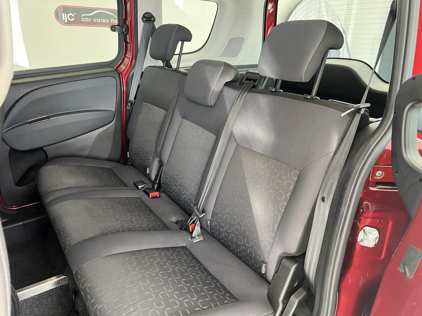 Fiat Doblo * NEW PRICE! Save £5,000!! * - Passenger Upfront Wheelchair Adapted Vehicle - 1.6 MultiJet Easy MPV 5dr Diesel Manual Euro 6 (95 ps)