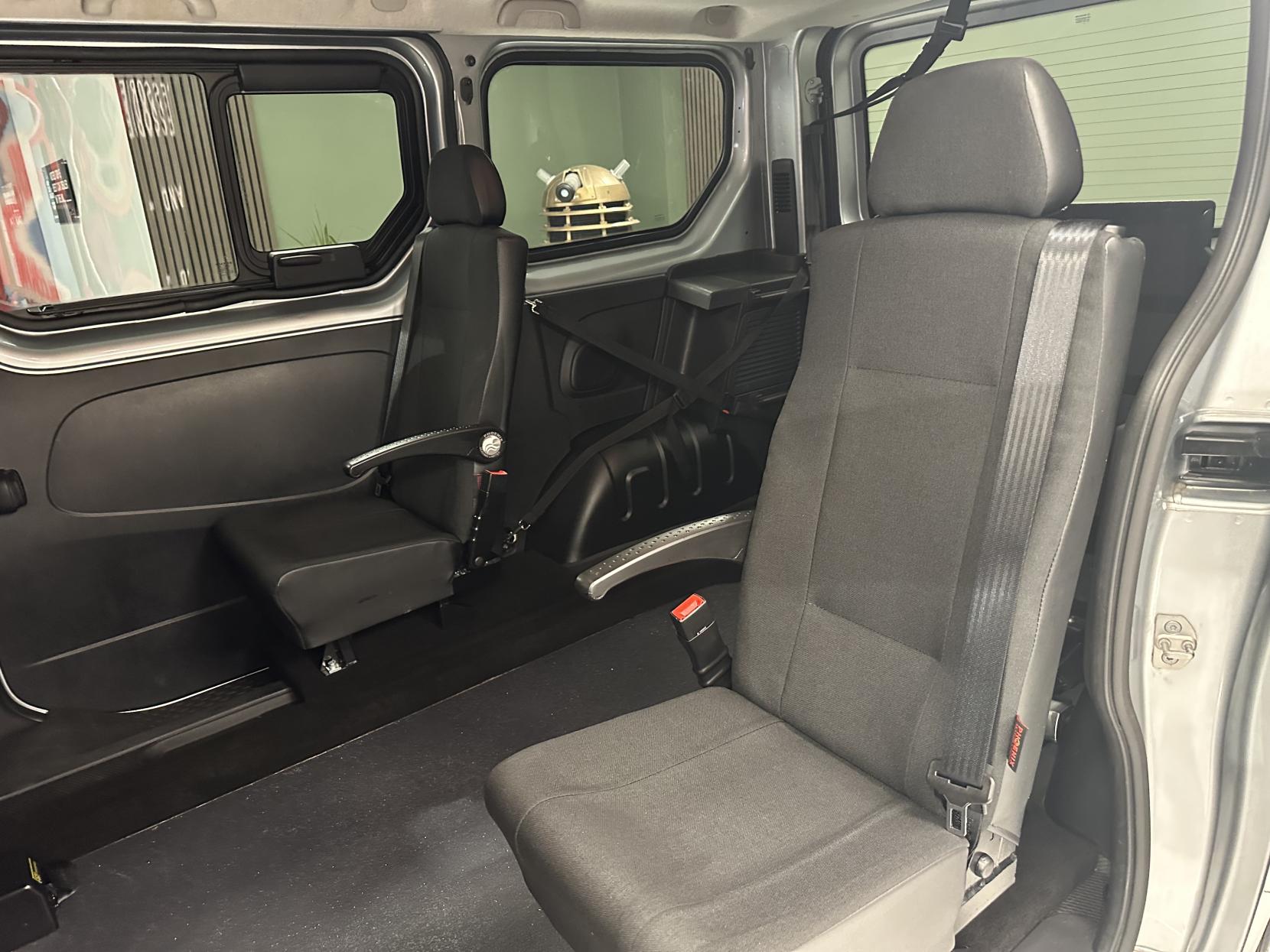 Renault Trafic RARE AUTOMATIC WAV,JUST 16,682 MILES!  CARRIES 6 INCLUDING WHEELCHAIR USER WITH A WINCH!