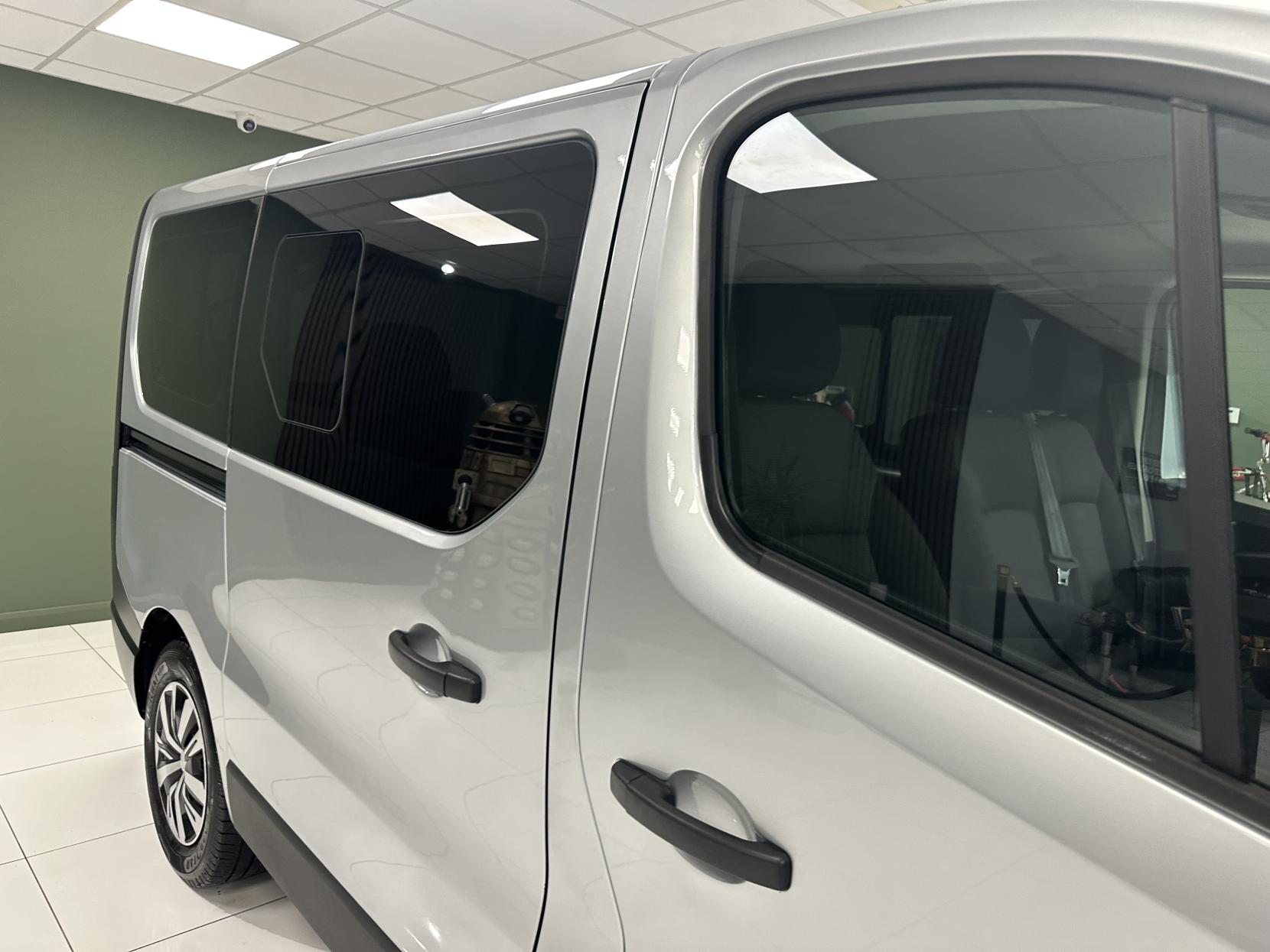 Renault Trafic RARE AUTOMATIC WAV,JUST 16,682 MILES!  CARRIES 6 INCLUDING WHEELCHAIR USER WITH A WINCH!