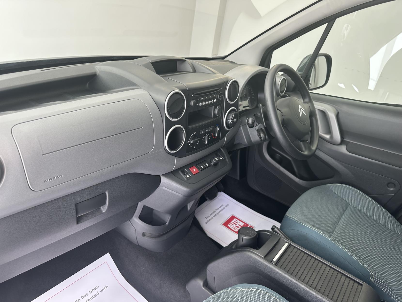 Citroen Berlingo AUTOMATIC WAV, JUST 1,316 MILES!  (YES 1,316 MILES) 1.6 BlueHDi Feel Multispace MPV 5dr Diesel ETG6 Euro 6 (s/s) (100 ps)