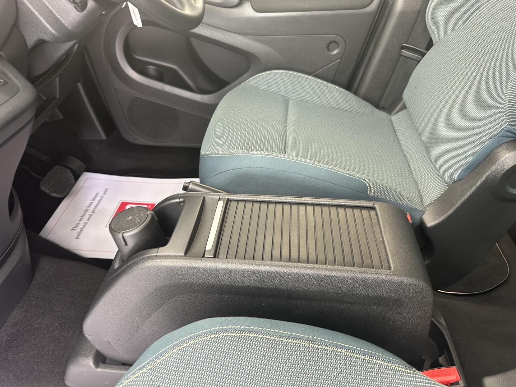 Citroen Berlingo AUTOMATIC WAV, JUST 1,316 MILES!  (YES 1,316 MILES) 1.6 BlueHDi Feel Multispace MPV 5dr Diesel ETG6 Euro 6 (s/s) (100 ps)