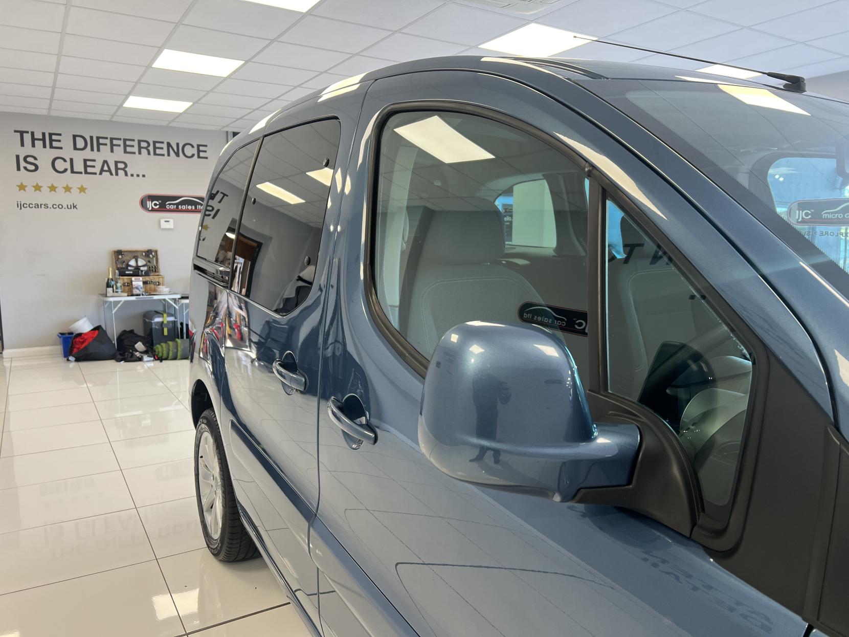 Citroen Berlingo 2019 Wheelchair Adapted Vehicle with Winch 3 seats carries 4 in total - 1.6 BlueHDi Feel Multispace MPV 5dr Diesel Manual Euro 6 (100 ps)