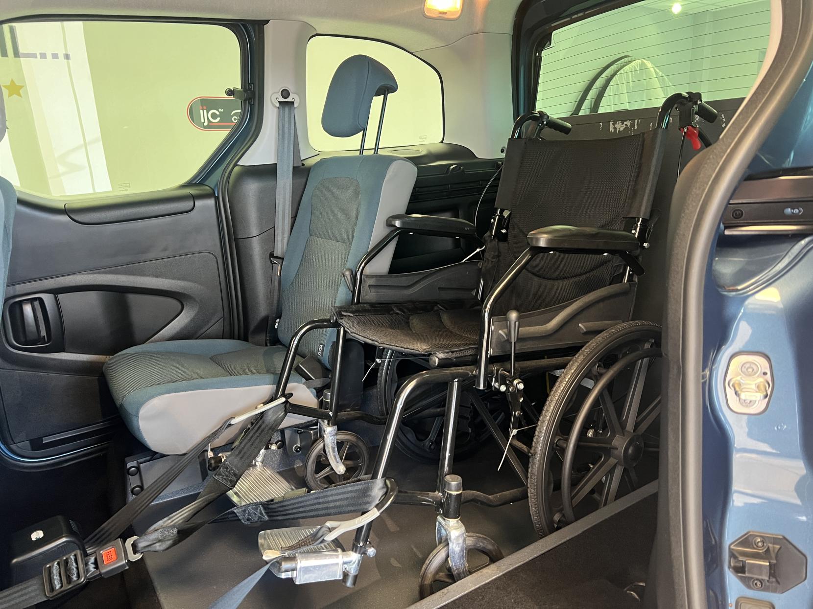 Citroen Berlingo 2019 Wheelchair Adapted Vehicle with Winch 3 seats carries 4 in total - 1.6 BlueHDi Feel Multispace MPV 5dr Diesel Manual Euro 6 (100 ps)