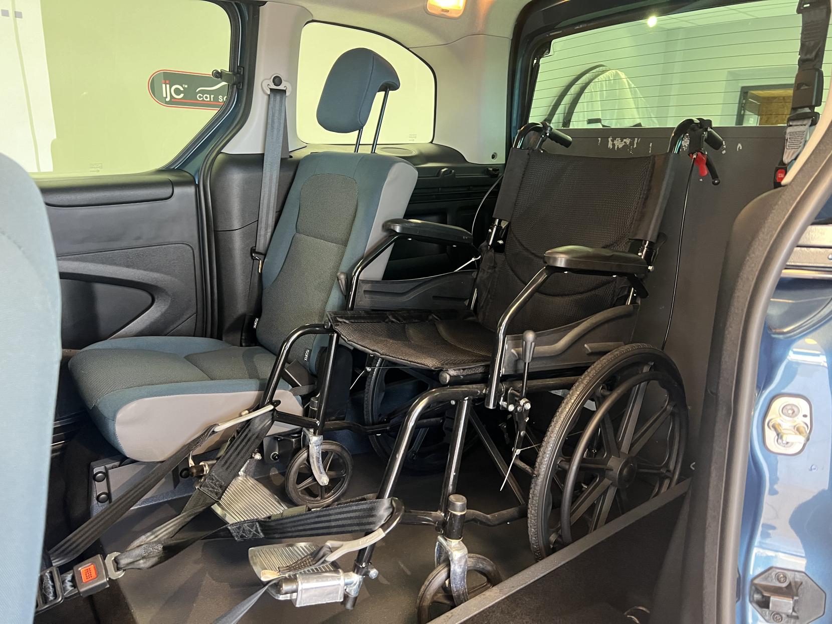 Citroen Berlingo 2019 Wheelchair Adapted Vehicle with Winch 3 seats carries 4 in total - 1.6 BlueHDi Feel Multispace MPV 5dr Diesel Manual Euro 6 (100 ps)