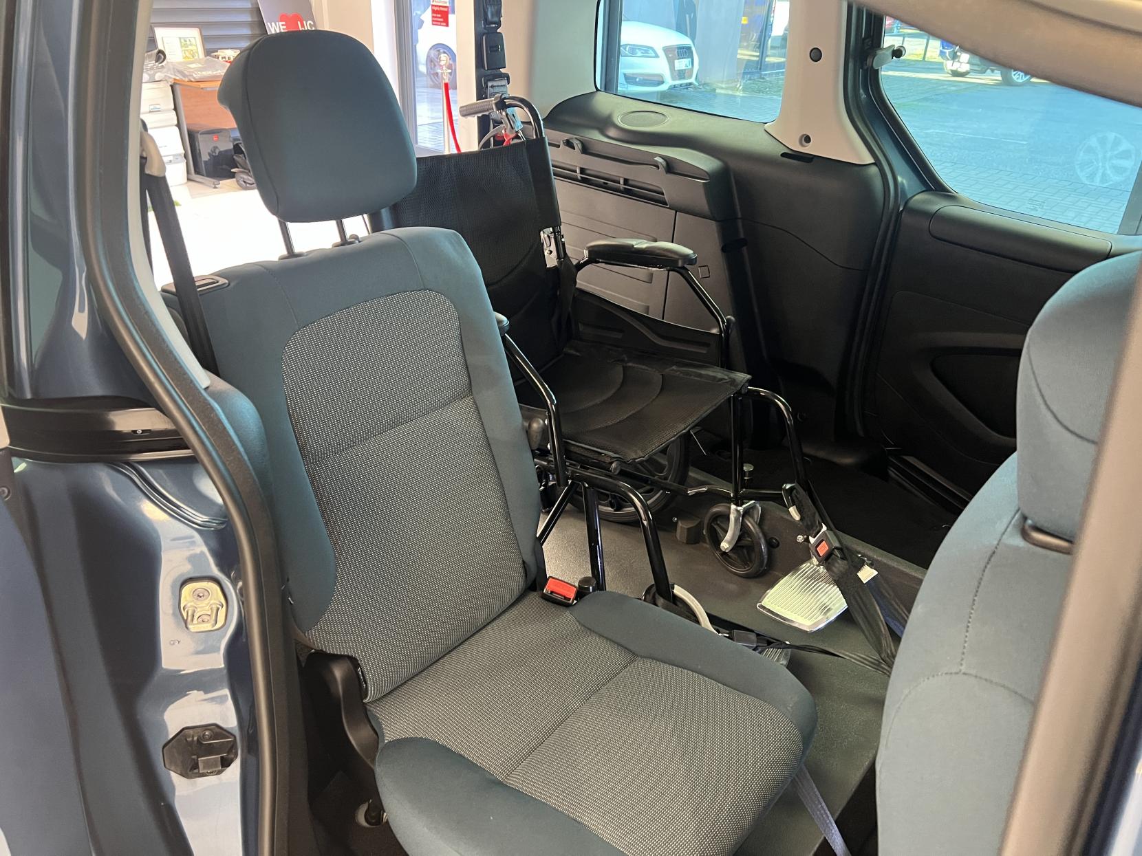 Citroen Berlingo 2019 Wheelchair Adapted Vehicle with Winch 3 seats carries 4 in total - 1.6 BlueHDi Feel Multispace MPV 5dr Diesel Manual Euro 6 (100 ps)