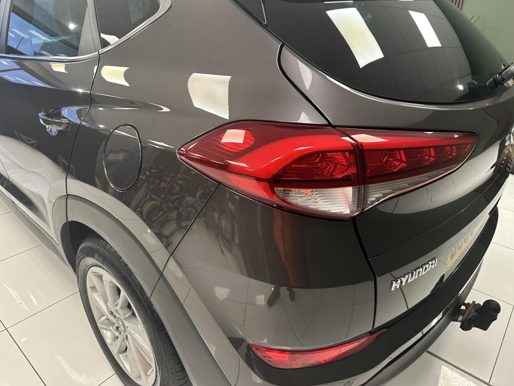 Hyundai TUCSON 1.7 CRDi Blue Drive Premium SUV 5dr Diesel Manual Euro 6 (s/s) (116 ps)