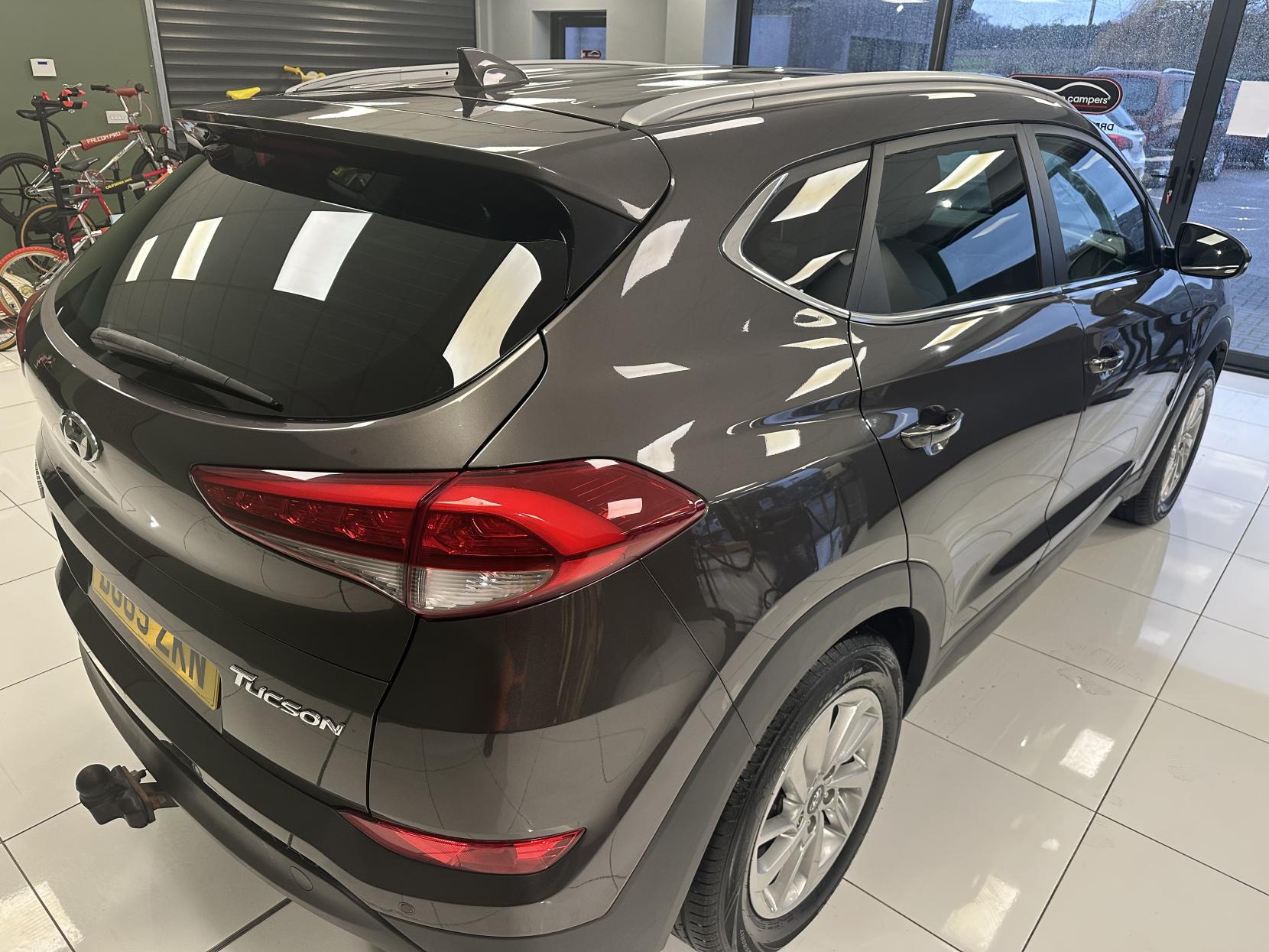 Hyundai TUCSON 1.7 CRDi Blue Drive Premium SUV 5dr Diesel Manual Euro 6 (s/s) (116 ps)