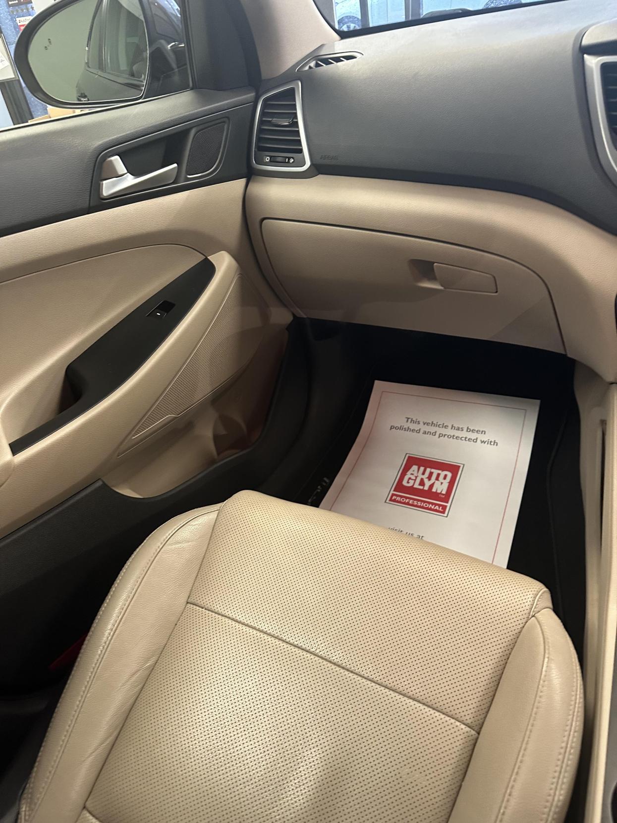 Hyundai TUCSON 1.7 CRDi Blue Drive Premium SUV 5dr Diesel Manual Euro 6 (s/s) (116 ps)