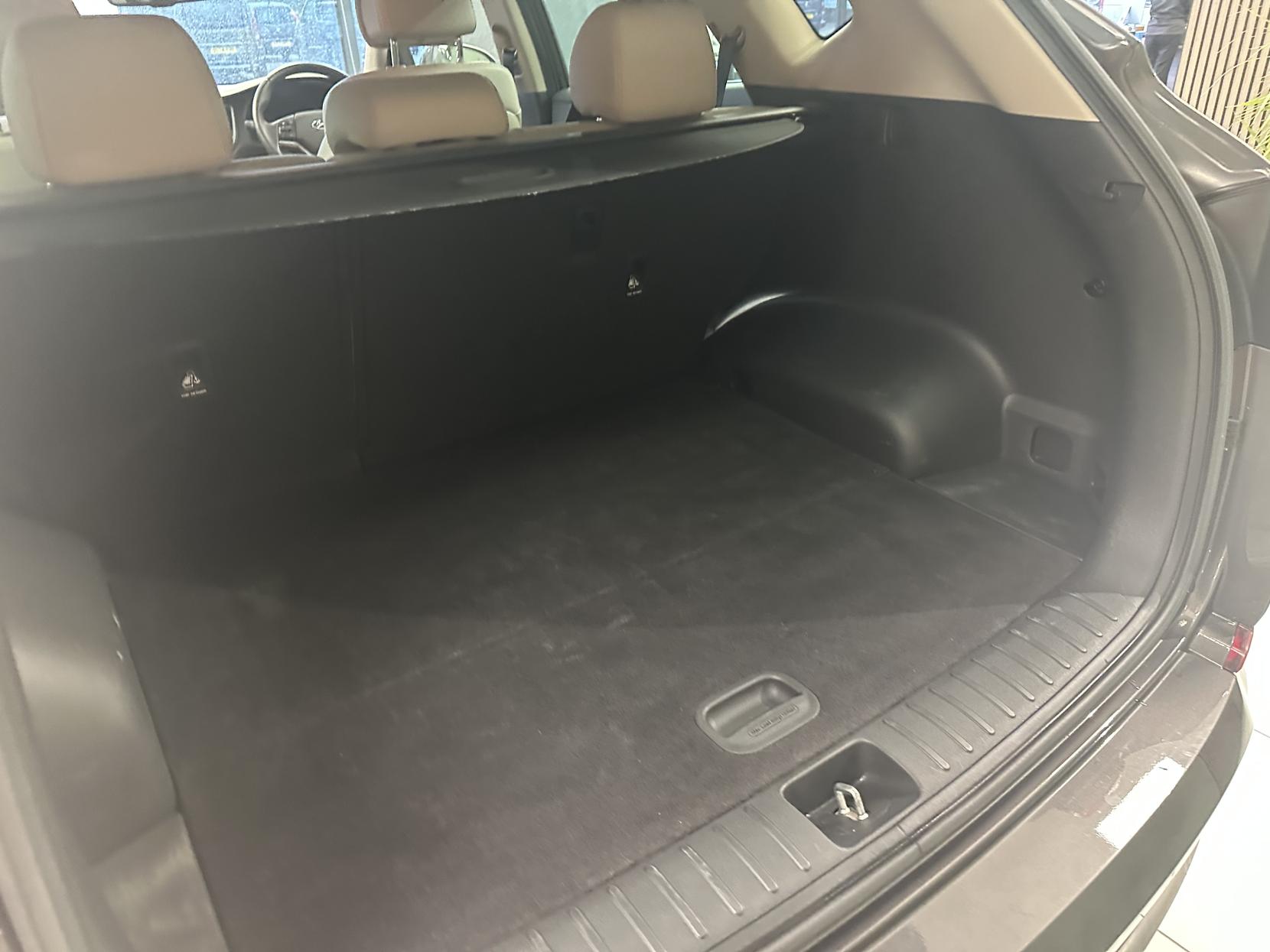 Hyundai TUCSON 1.7 CRDi Blue Drive Premium SUV 5dr Diesel Manual Euro 6 (s/s) (116 ps)