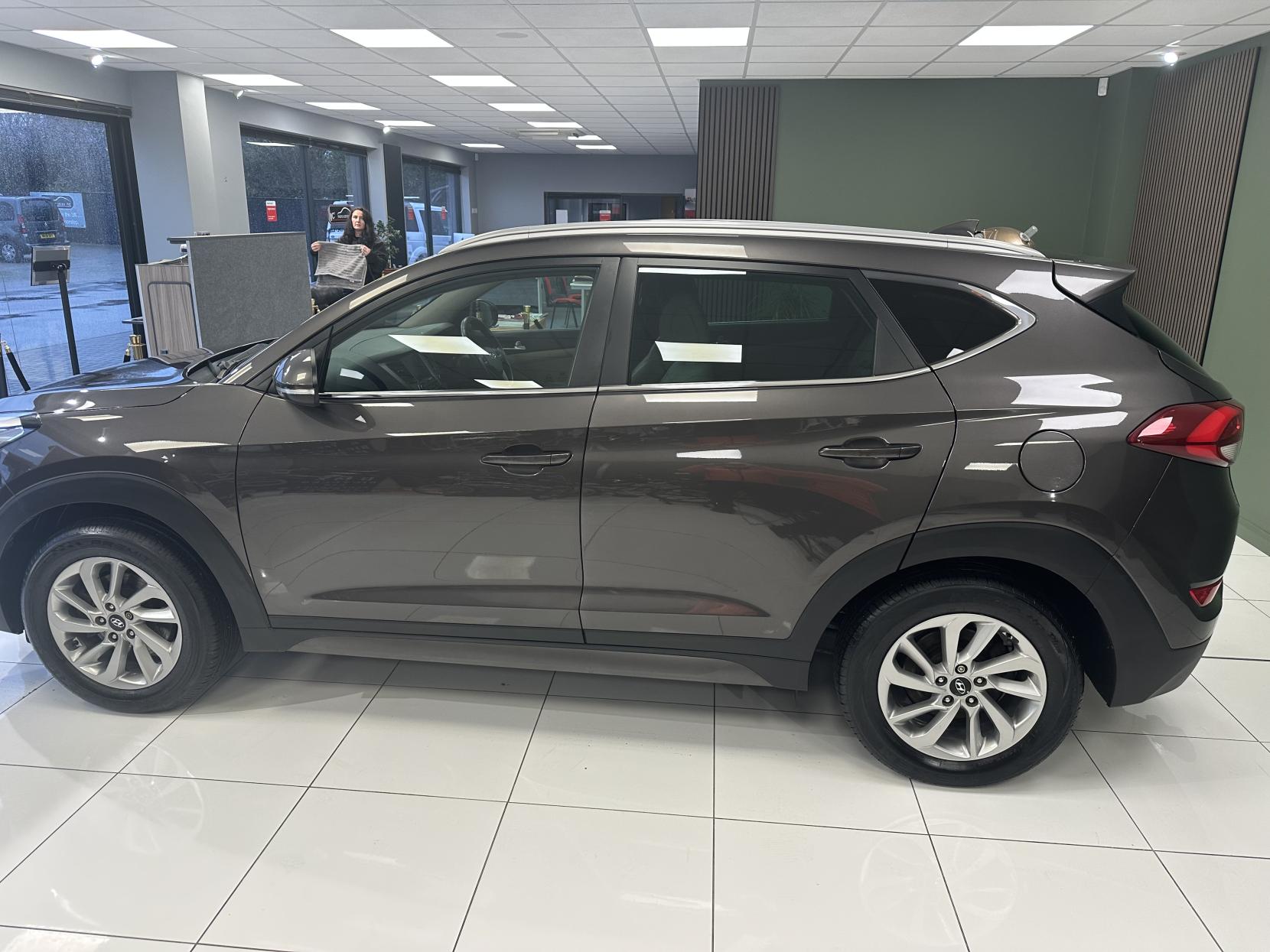 Hyundai TUCSON 1.7 CRDi Blue Drive Premium SUV 5dr Diesel Manual Euro 6 (s/s) (116 ps)