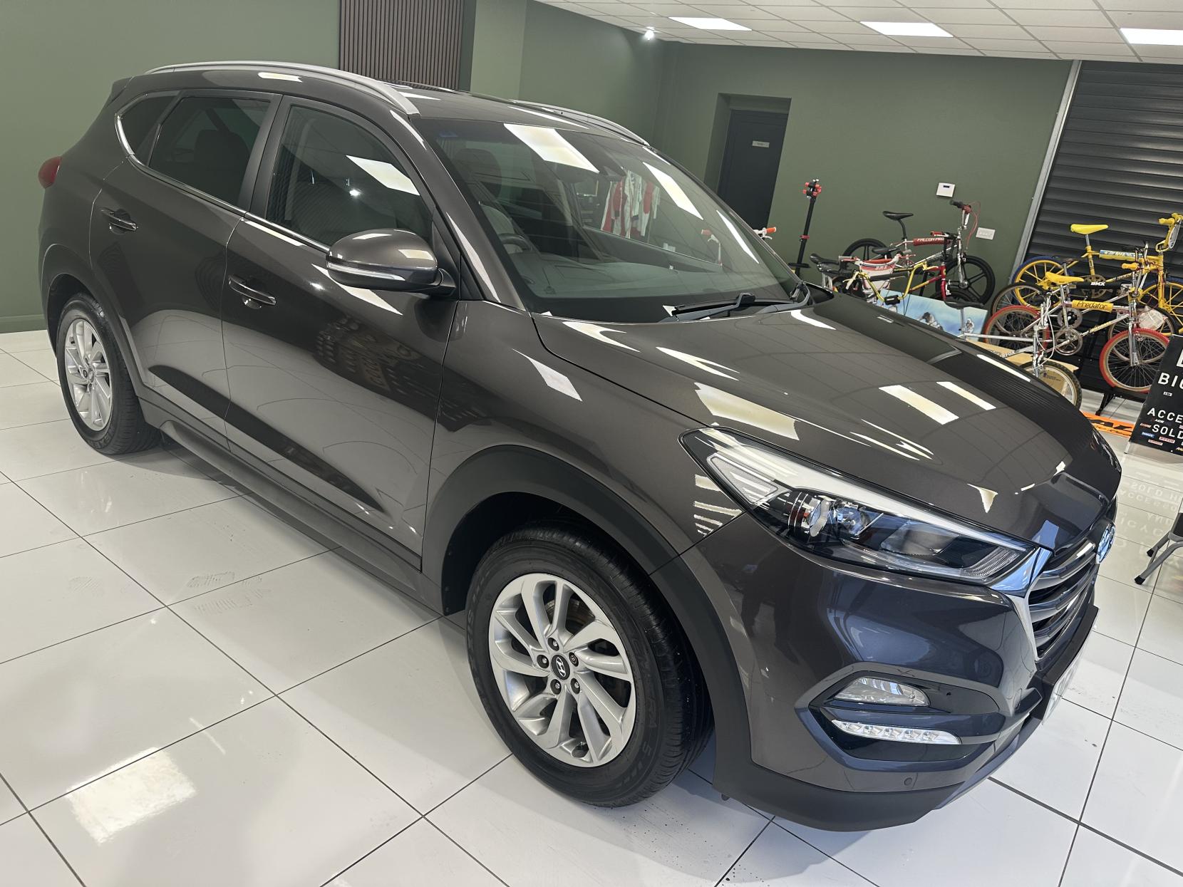 Hyundai TUCSON 1.7 CRDi Blue Drive Premium SUV 5dr Diesel Manual Euro 6 (s/s) (116 ps)