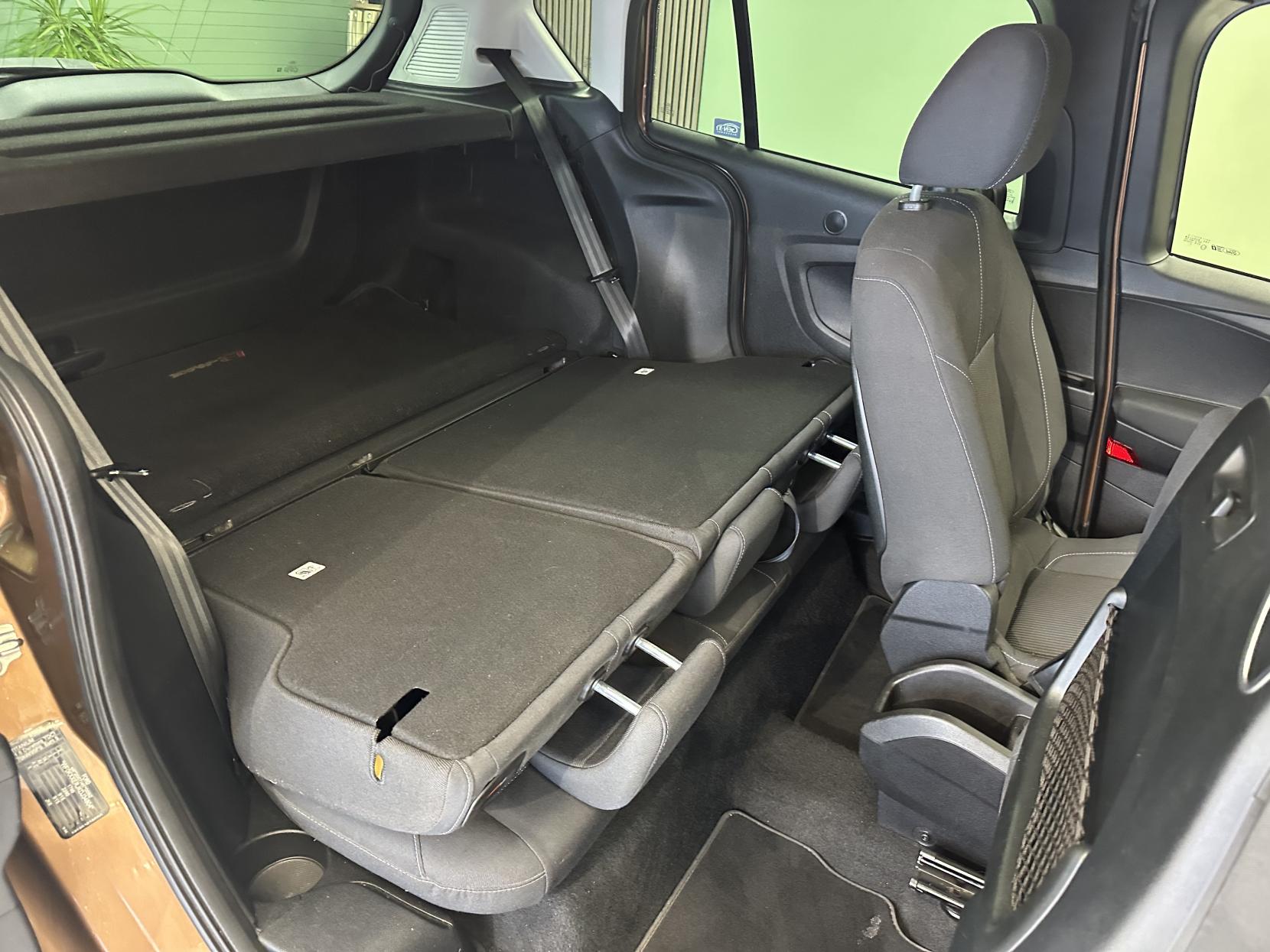 Ford B-Max £20 TAX! 1.6 TDCi Titanium MPV 5dr Diesel Manual SIDE OPENING DOORS!