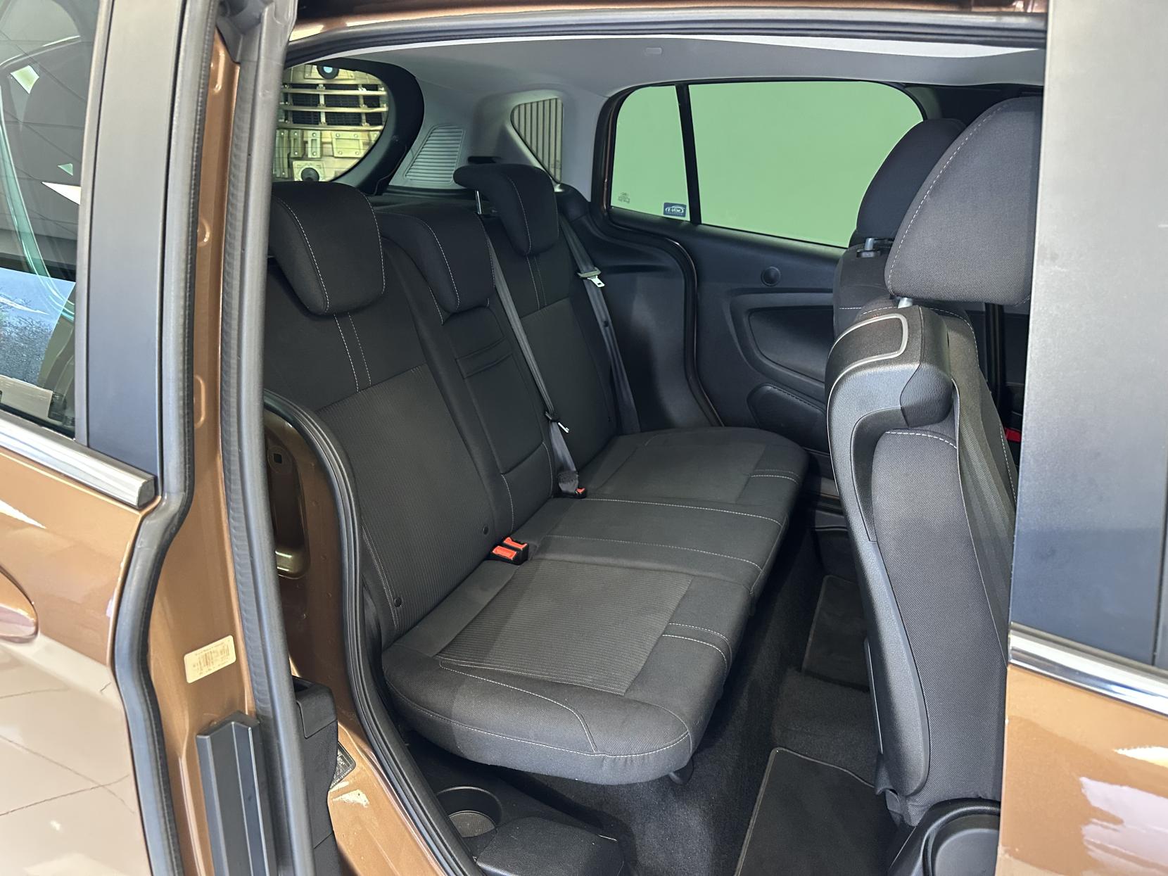 Ford B-Max £20 TAX! 1.6 TDCi Titanium MPV 5dr Diesel Manual SIDE OPENING DOORS!