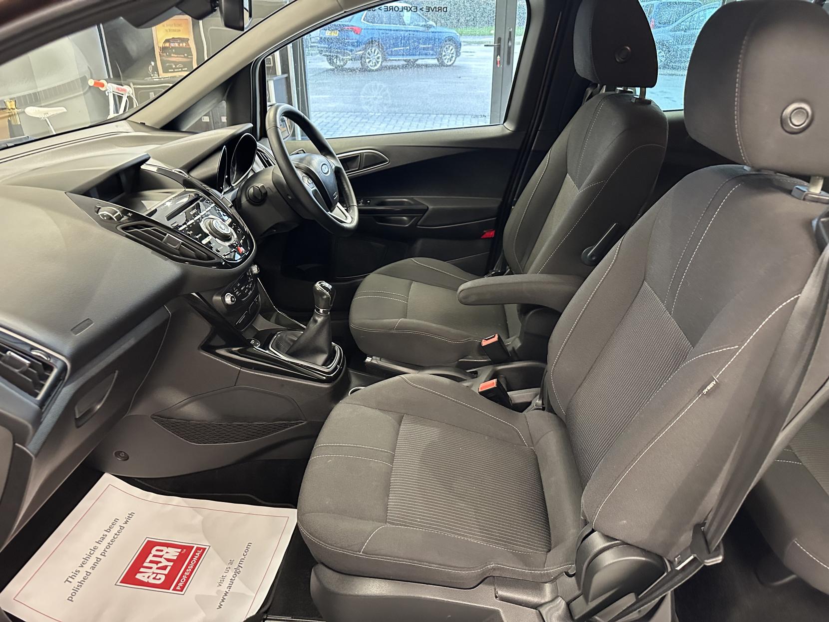 Ford B-Max £20 TAX! 1.6 TDCi Titanium MPV 5dr Diesel Manual SIDE OPENING DOORS!