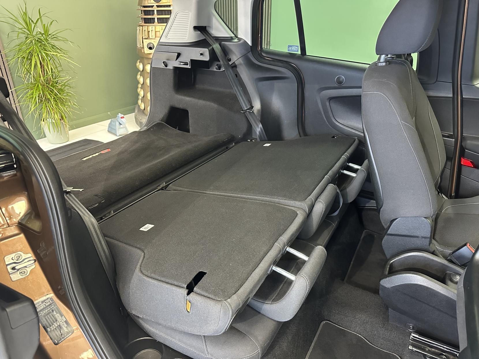 Ford B-Max £20 TAX! 1.6 TDCi Titanium MPV 5dr Diesel Manual SIDE OPENING DOORS!