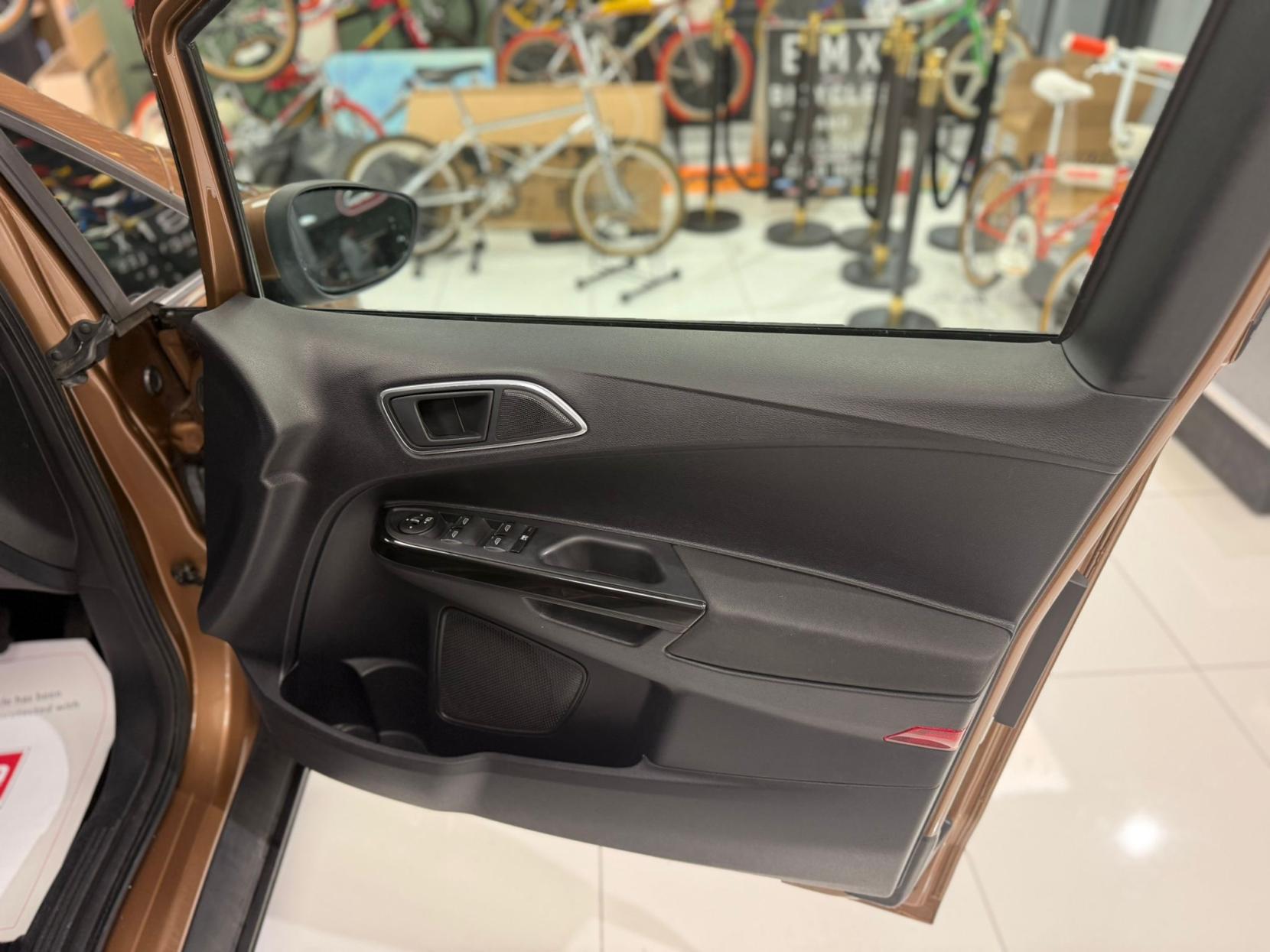 Ford B-Max £20 TAX! 1.6 TDCi Titanium MPV 5dr Diesel Manual SIDE OPENING DOORS!