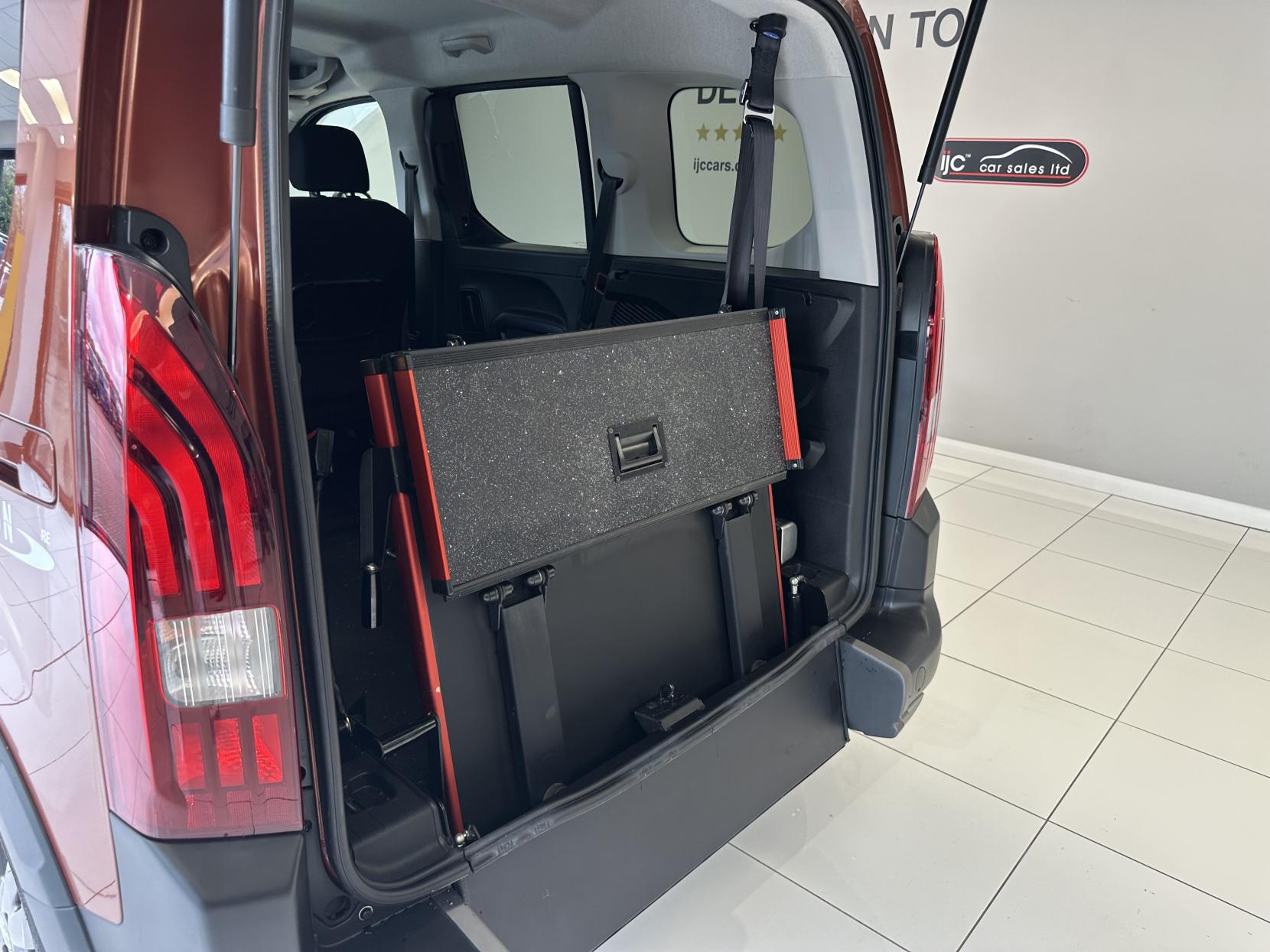 Peugeot Rifter JUST 1,627 MILES! WHEELCHAIR ADAPTED WAV