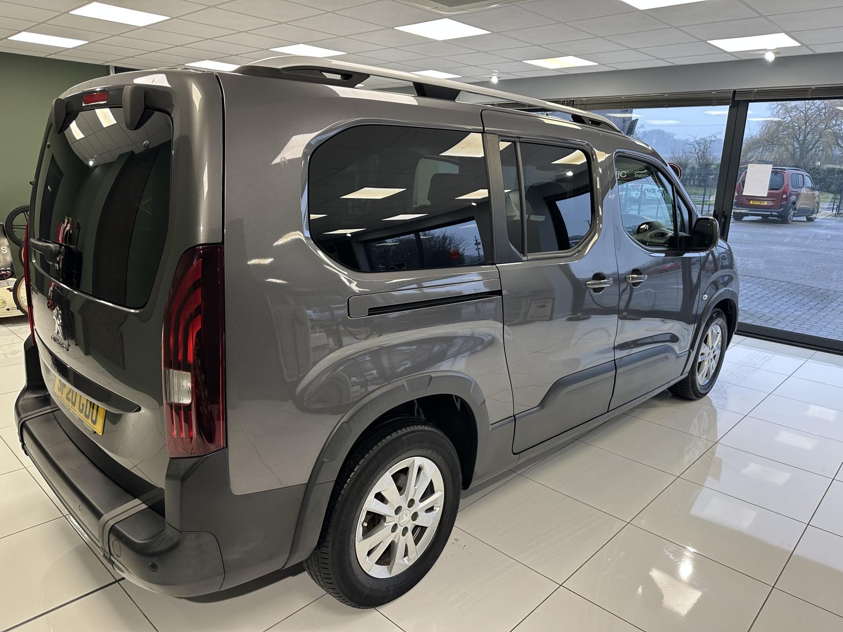 Peugeot Rifter **RARE XL SIZE AUTOMATIC MICRO CAMPER!! **1.5 BlueHDi Allure Long MPV 5dr Diesel EAT Euro 6  (130 ps)