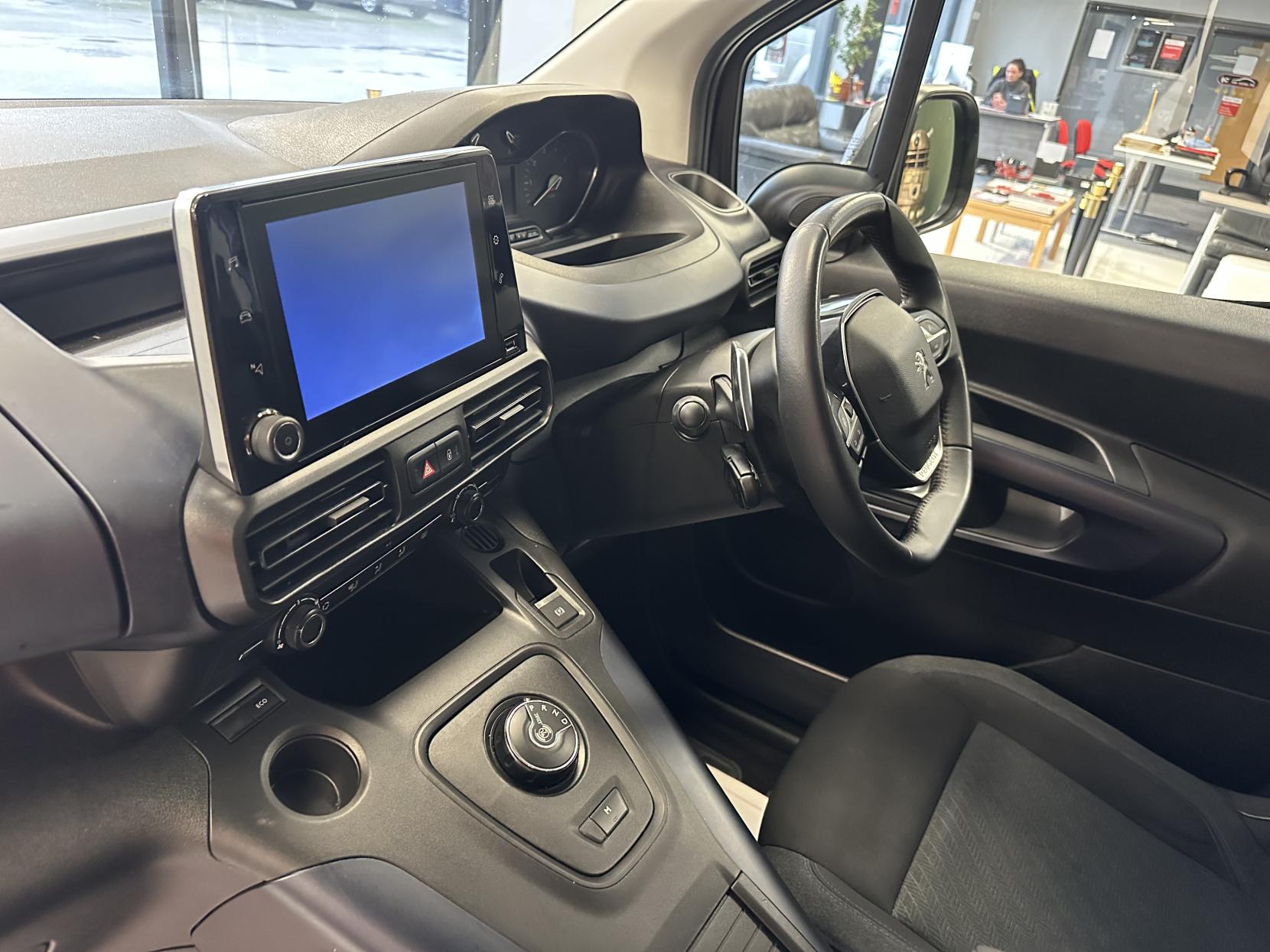 Peugeot Rifter **RARE XL SIZE AUTOMATIC MICRO CAMPER!! **1.5 BlueHDi Allure Long MPV 5dr Diesel EAT Euro 6  (130 ps)