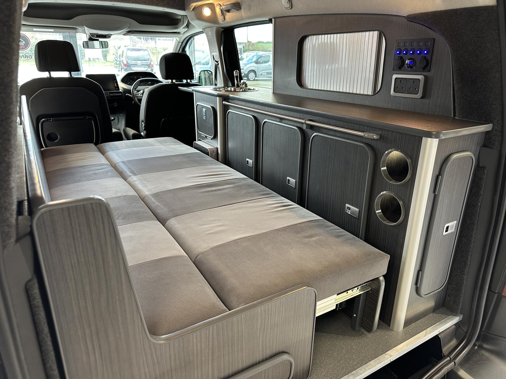 Peugeot Rifter **RARE XL SIZE AUTOMATIC MICRO CAMPER!! **1.5 BlueHDi Allure Long MPV 5dr Diesel EAT Euro 6  (130 ps)