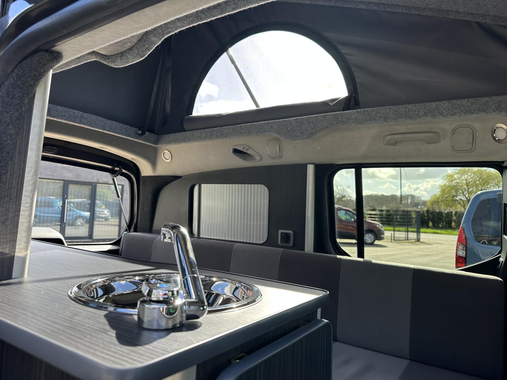 Peugeot Rifter **RARE XL SIZE AUTOMATIC MICRO CAMPER!! **1.5 BlueHDi Allure Long MPV 5dr Diesel EAT Euro 6  (130 ps)