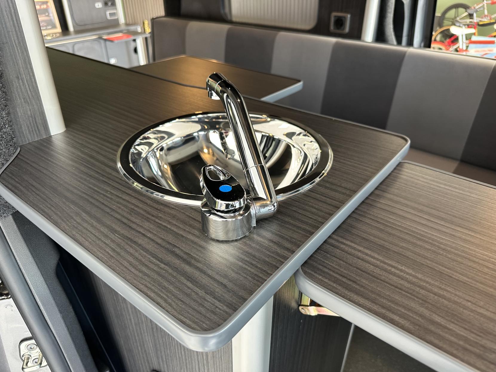 Peugeot Rifter **RARE XL SIZE AUTOMATIC MICRO CAMPER!! **1.5 BlueHDi Allure Long MPV 5dr Diesel EAT Euro 6  (130 ps)