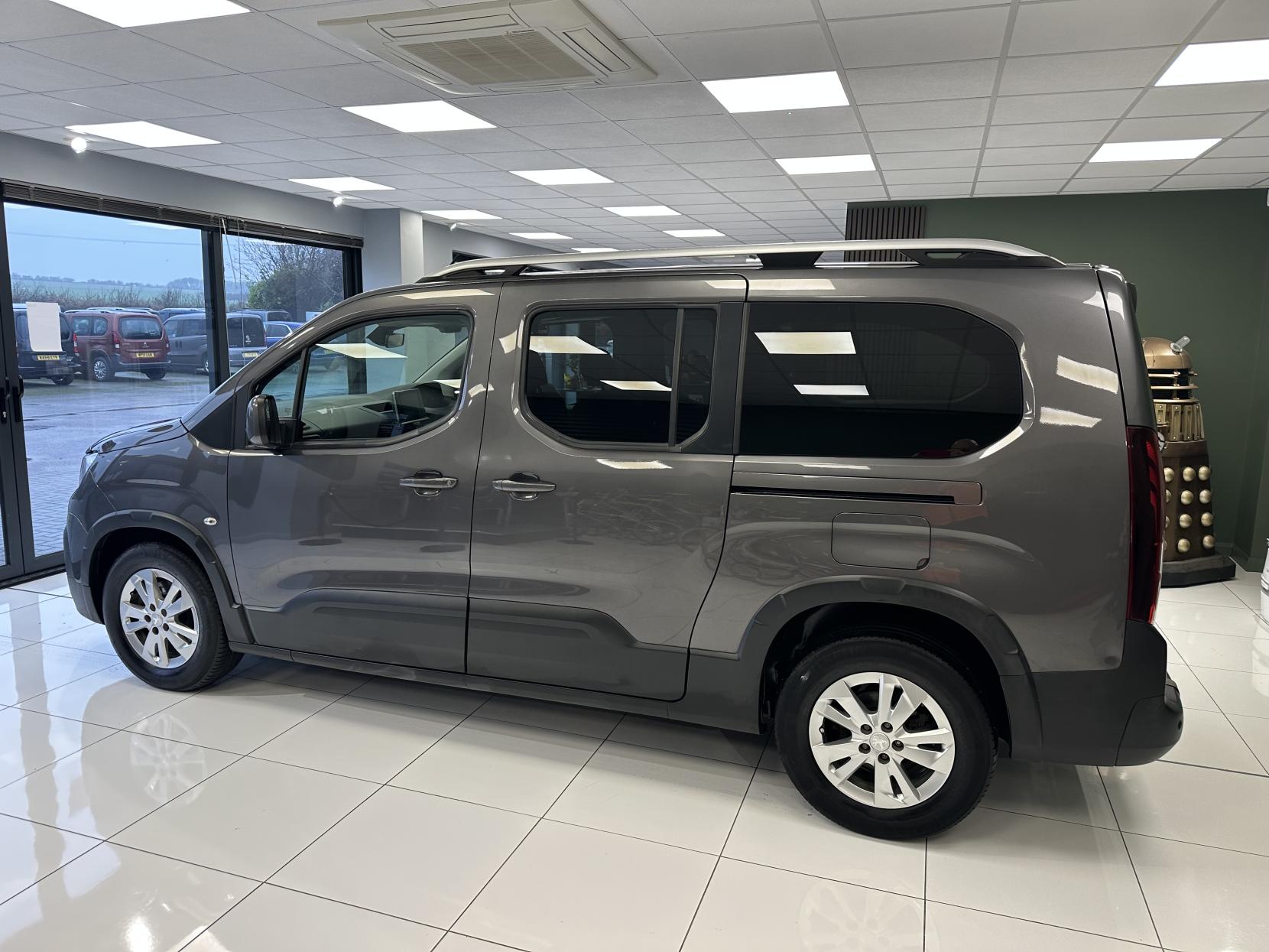 Peugeot Rifter **RARE XL SIZE AUTOMATIC MICRO CAMPER!! **1.5 BlueHDi Allure Long MPV 5dr Diesel EAT Euro 6  (130 ps)