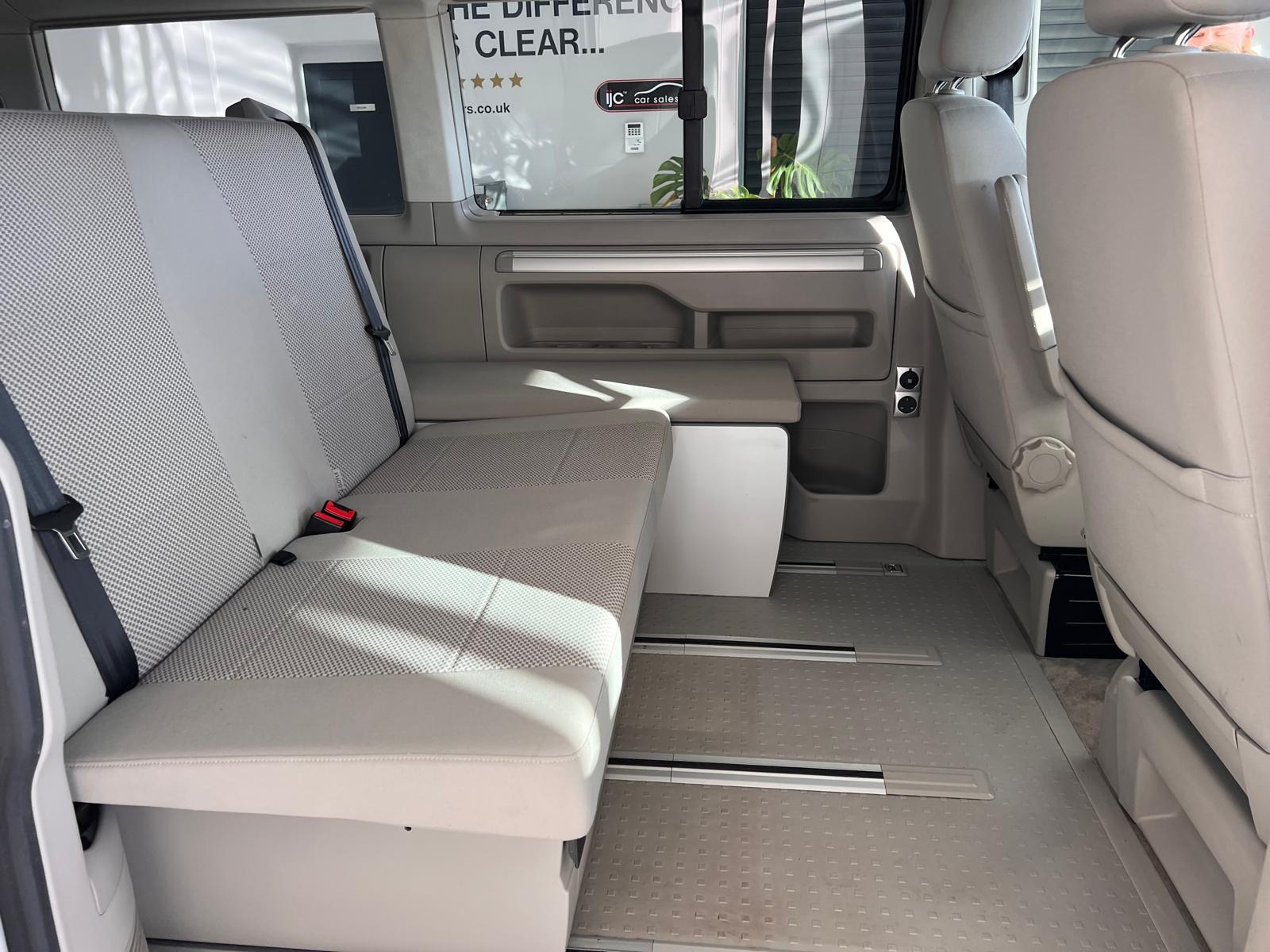 Volkswagen California RARE AUTOMATIC FACTORY SPEC CAMPERVAN! FULL VW SERVICE HISTORY!