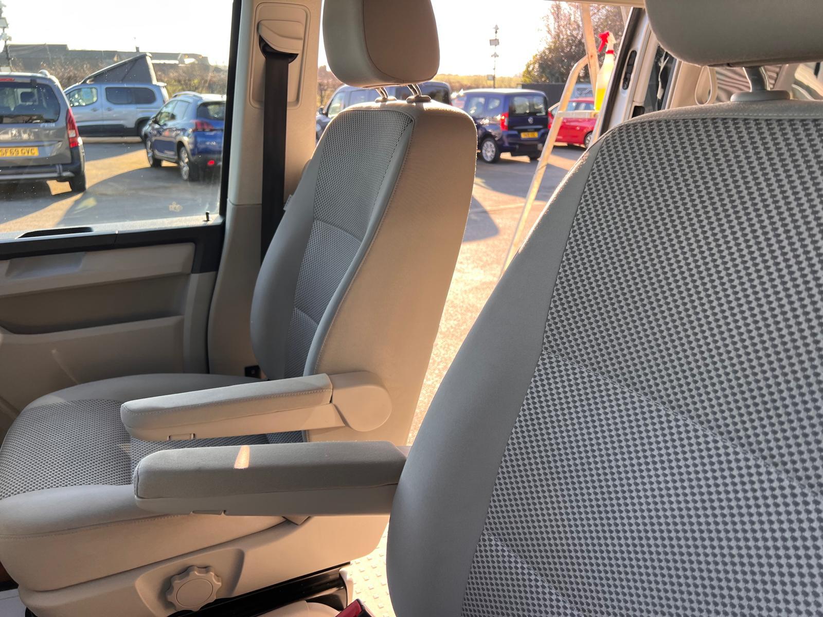 Volkswagen California RARE AUTOMATIC FACTORY SPEC CAMPERVAN! FULL VW SERVICE HISTORY!