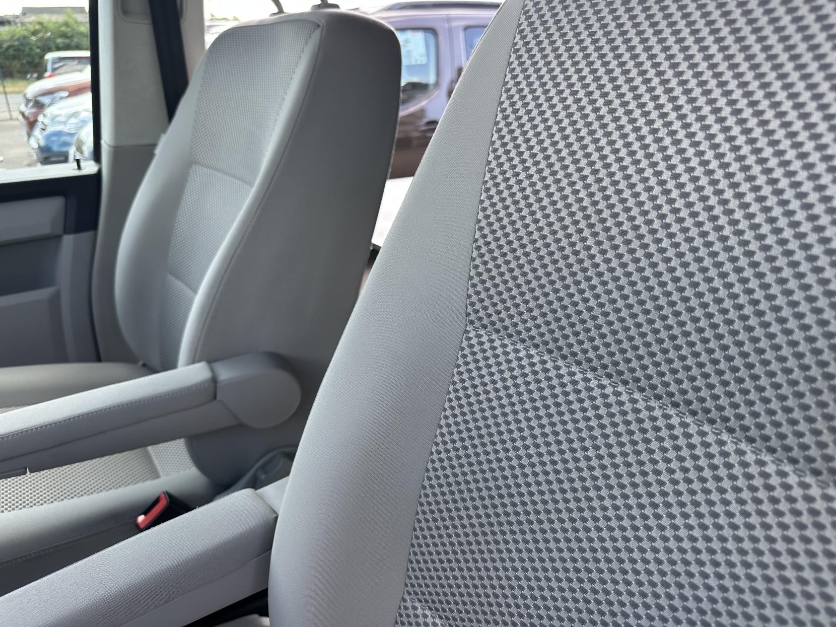 Volkswagen California RARE AUTOMATIC FACTORY SPEC CAMPERVAN! FULL VW SERVICE HISTORY!
