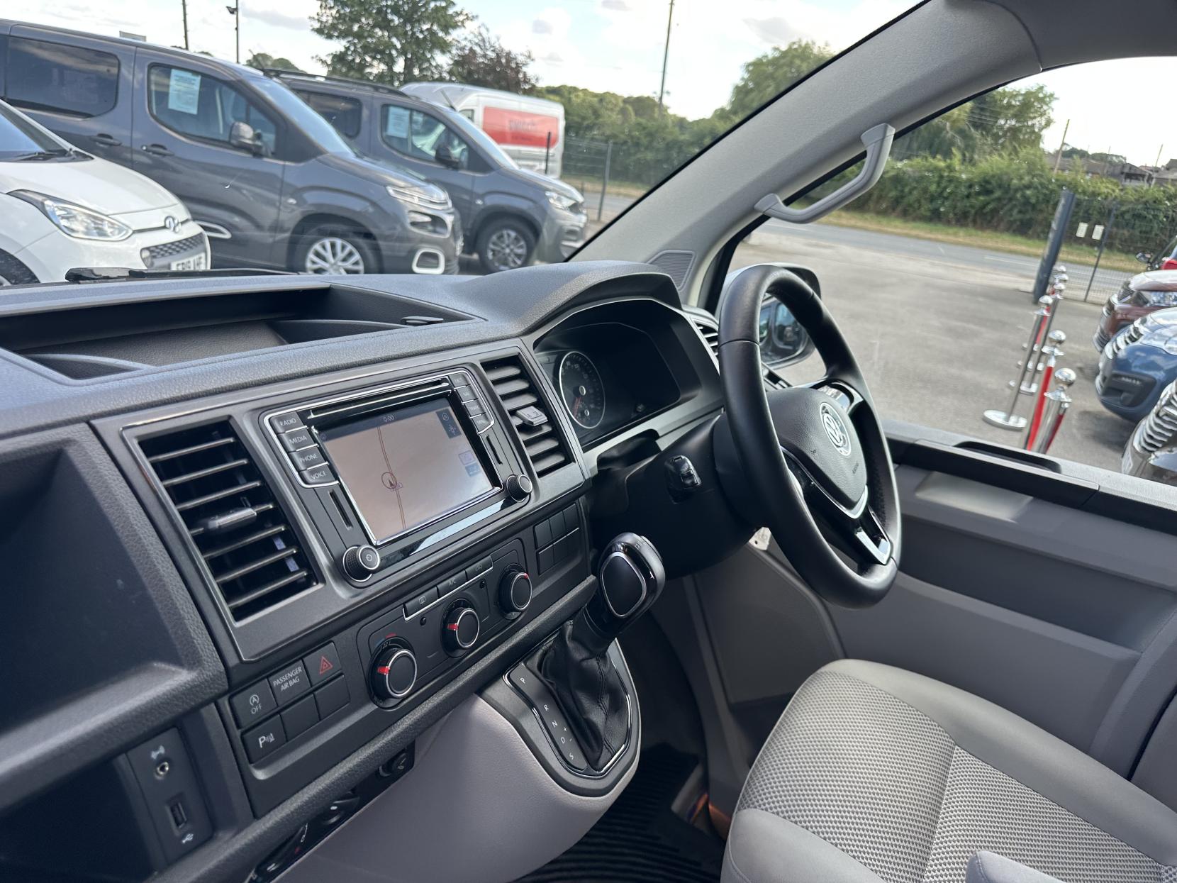 Volkswagen California RARE AUTOMATIC FACTORY SPEC CAMPERVAN! FULL VW SERVICE HISTORY!
