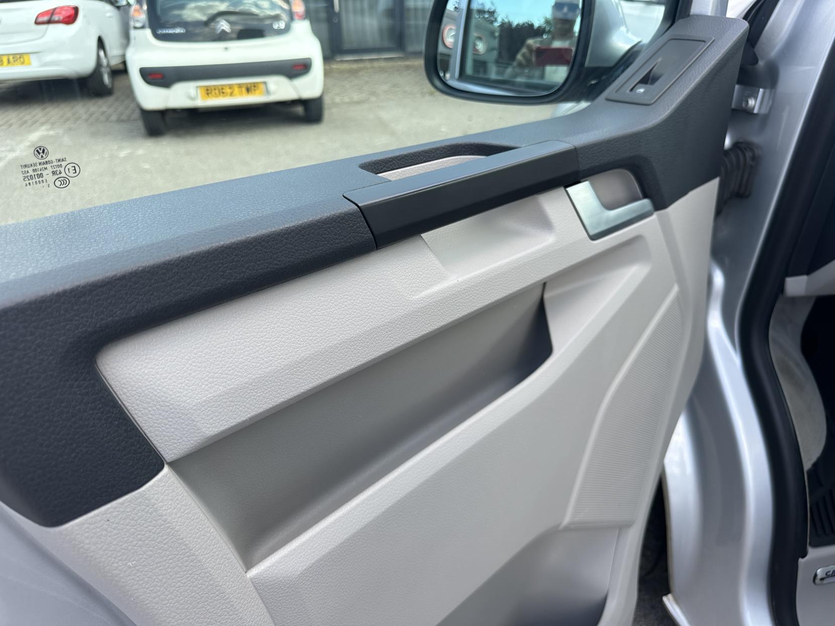 Volkswagen California RARE AUTOMATIC FACTORY SPEC CAMPERVAN! FULL VW SERVICE HISTORY!