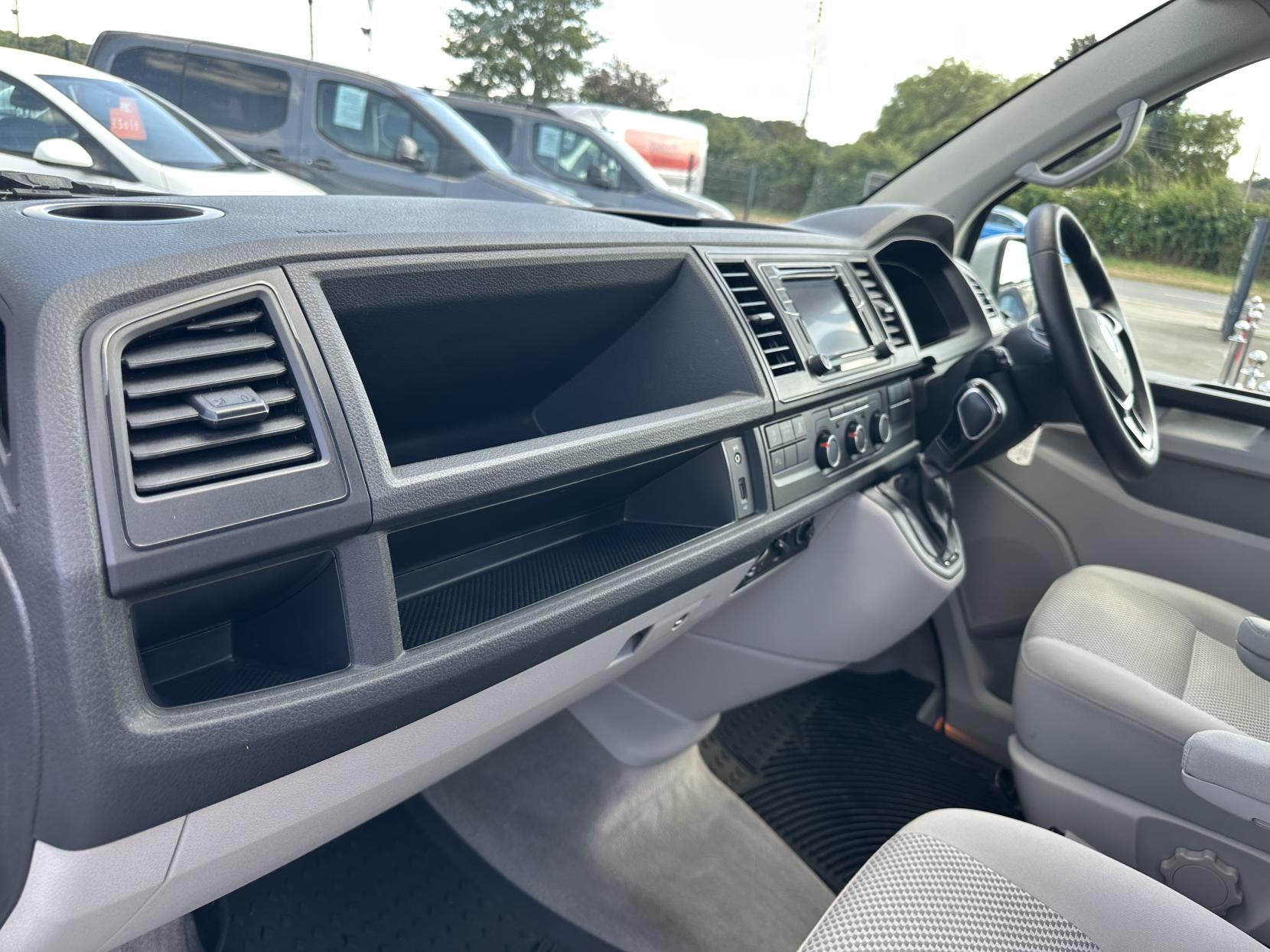 Volkswagen California RARE AUTOMATIC FACTORY SPEC CAMPERVAN! FULL VW SERVICE HISTORY!