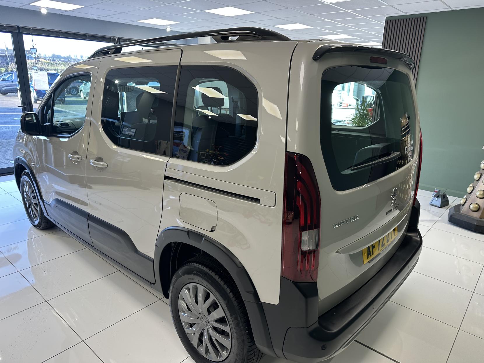 Peugeot Rifter 1.5 BlueHDi Allure Standard MPV 5dr Diesel Manual Euro 6 (s/s) (100 ps)