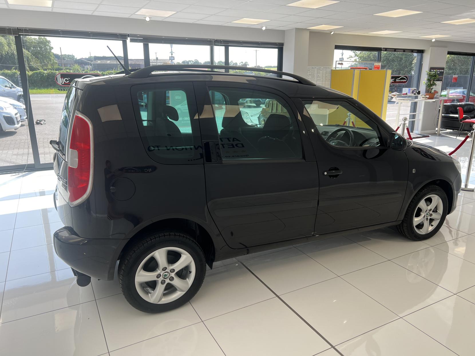 Skoda Roomster * NEW PRICE! NOW JUST £8,995 * - 2011 Wheelchair Adapted Vehicle with just 8,945 miles! - 1.2 12V SE Plus MPV 5dr Petrol Manual Euro 5 (69 ps)