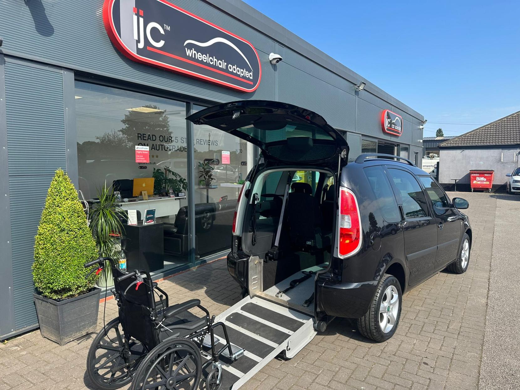 Skoda Roomster * NEW PRICE! NOW JUST £8,995 * - 2011 Wheelchair Adapted Vehicle with just 8,945 miles! - 1.2 12V SE Plus MPV 5dr Petrol Manual Euro 5 (69 ps)