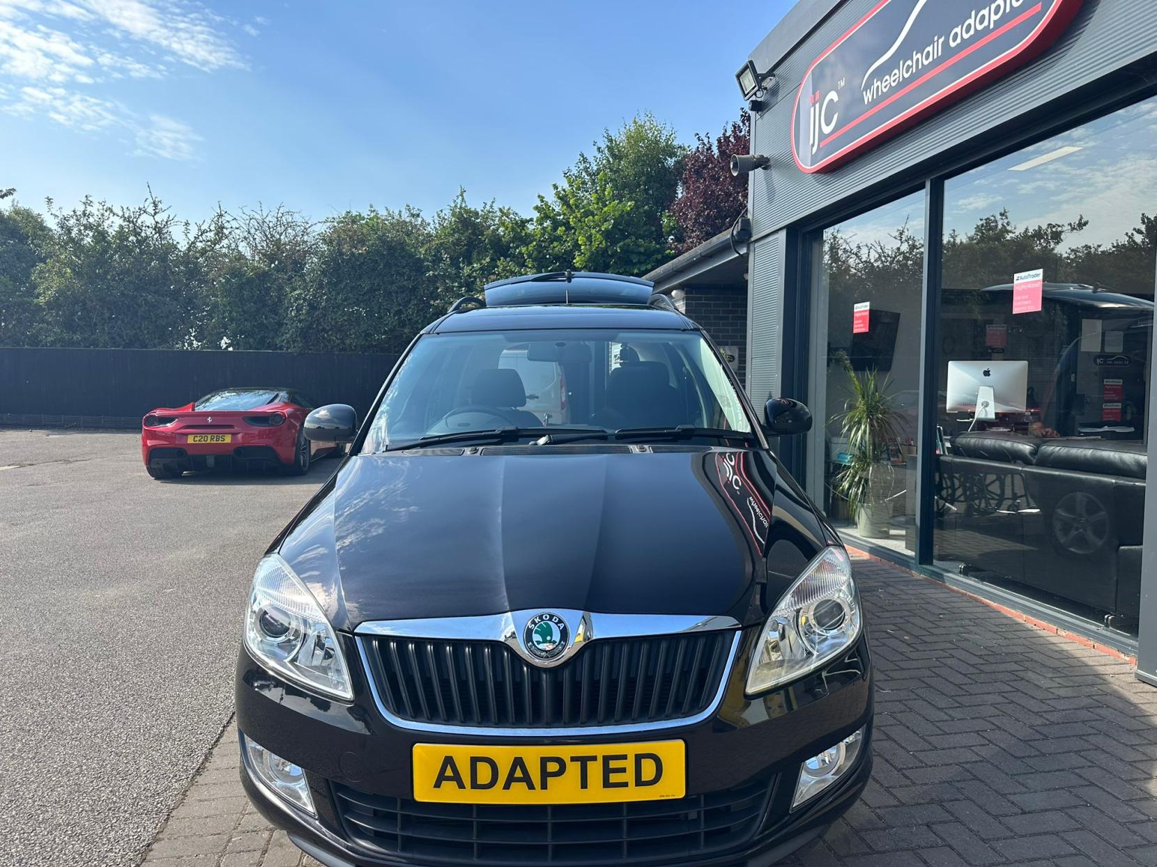 Skoda Roomster * NEW PRICE! NOW JUST £8,995 * - 2011 Wheelchair Adapted Vehicle with just 8,945 miles! - 1.2 12V SE Plus MPV 5dr Petrol Manual Euro 5 (69 ps)