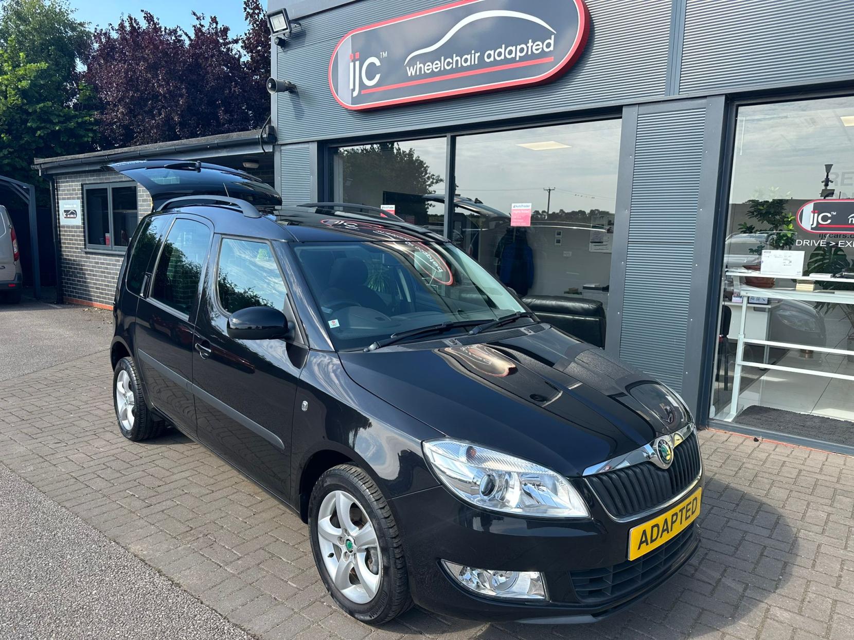 Skoda Roomster * NEW PRICE! NOW JUST £8,995 * - 2011 Wheelchair Adapted Vehicle with just 8,945 miles! - 1.2 12V SE Plus MPV 5dr Petrol Manual Euro 5 (69 ps)