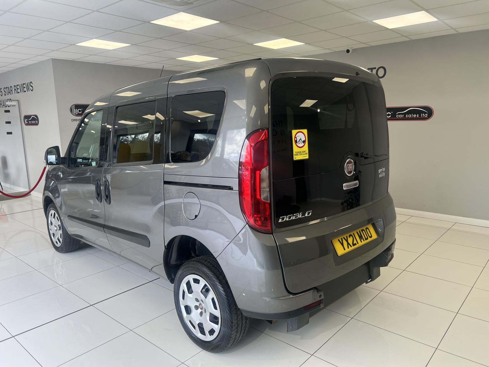 Fiat Doblo * NEW PRICE! Save £2,000!! * - 1.4 Petrol Manual Fiat Doblo Wheelchair Adapted Vehicle 3 seats carries 4 including wheelchair user!