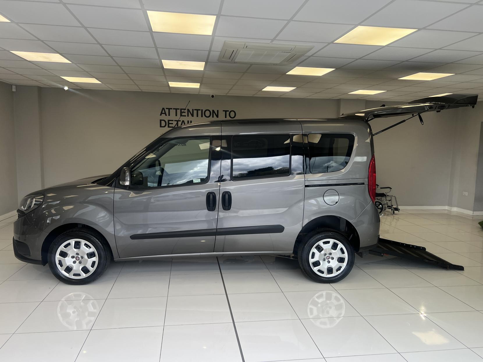 Fiat Doblo * NEW PRICE! Save £2,000!! * - 1.4 Petrol Manual Fiat Doblo Wheelchair Adapted Vehicle 3 seats carries 4 including wheelchair user!