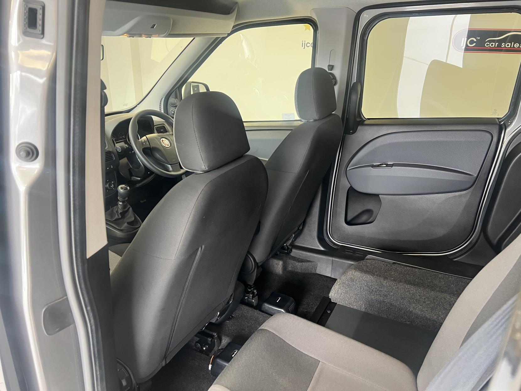 Fiat Doblo * NEW PRICE! Save £2,000!! * - 1.4 Petrol Manual Fiat Doblo Wheelchair Adapted Vehicle 3 seats carries 4 including wheelchair user!