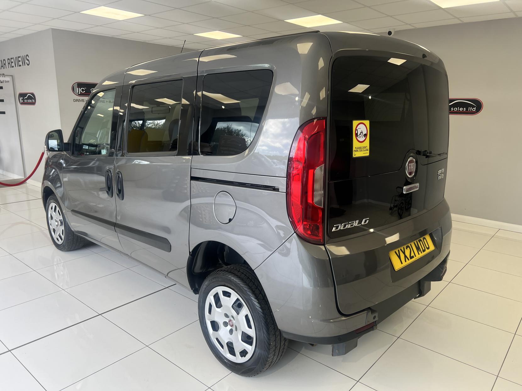 Fiat Doblo * NEW PRICE! Save £2,000!! * - 1.4 Petrol Manual Fiat Doblo Wheelchair Adapted Vehicle 3 seats carries 4 including wheelchair user!