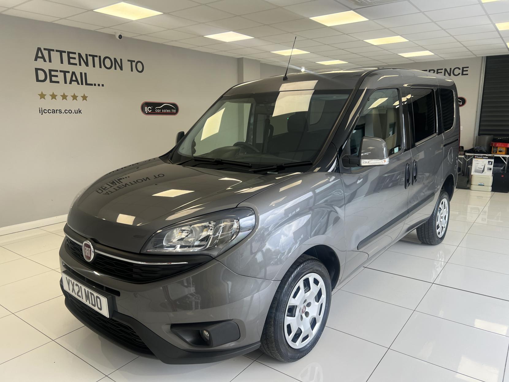 Fiat Doblo * NEW PRICE! Save £2,000!! * - 1.4 Petrol Manual Fiat Doblo Wheelchair Adapted Vehicle 3 seats carries 4 including wheelchair user!