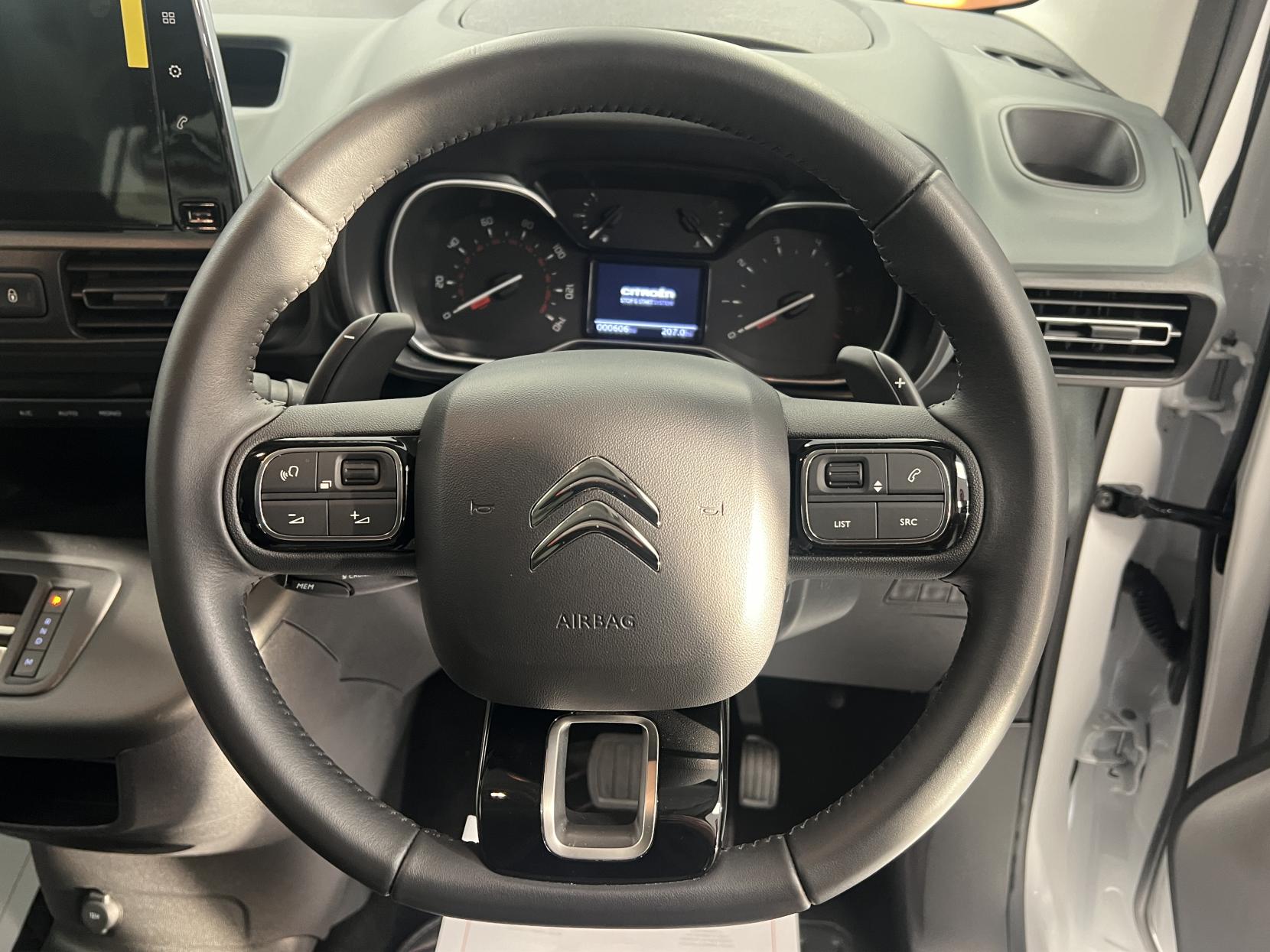 Citroen Berlingo * SAVE £2,000 **AUTO WITH DELIV MILES!** A very rare opportunity to buy a top spec AUTOMATIC Diesel 1.5 BlueHDi Flair XTR EAT8 (NOT A VAN! -it's a 5 seat MPV car!)