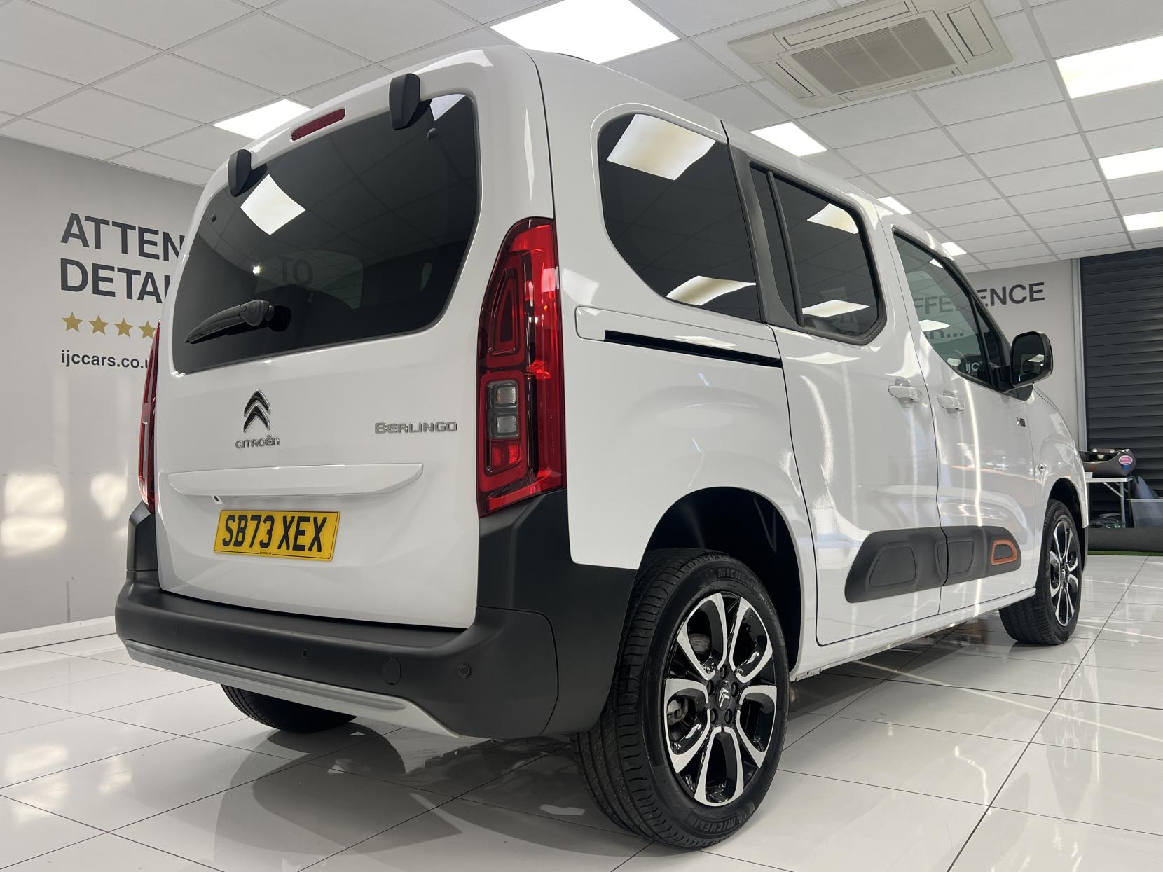 Citroen Berlingo * SAVE £2,000 **AUTO WITH DELIV MILES!** A very rare opportunity to buy a top spec AUTOMATIC Diesel 1.5 BlueHDi Flair XTR EAT8 (NOT A VAN! -it's a 5 seat MPV car!)