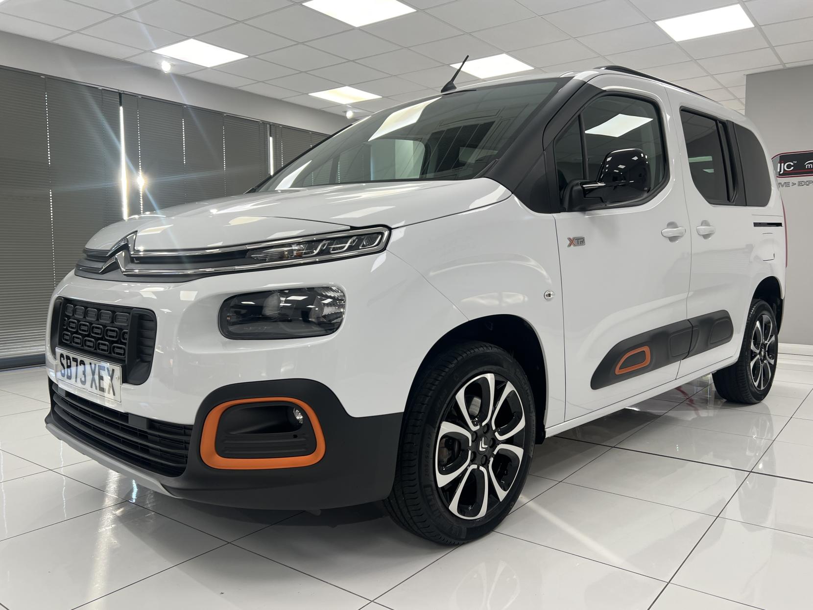 Citroen Berlingo * SAVE £2,000 **AUTO WITH DELIV MILES!** A very rare opportunity to buy a top spec AUTOMATIC Diesel 1.5 BlueHDi Flair XTR EAT8 (NOT A VAN! -it's a 5 seat MPV car!)