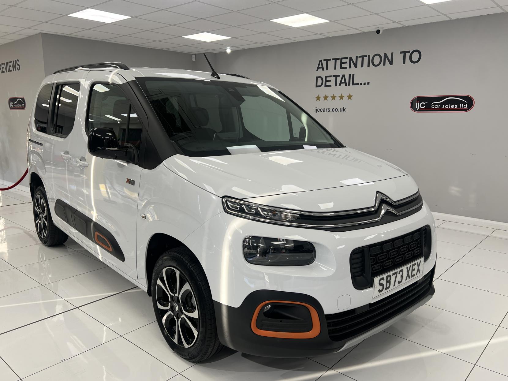 Citroen Berlingo * SAVE £2,000 **AUTO WITH DELIV MILES!** A very rare opportunity to buy a top spec AUTOMATIC Diesel 1.5 BlueHDi Flair XTR EAT8 (NOT A VAN! -it's a 5 seat MPV car!)