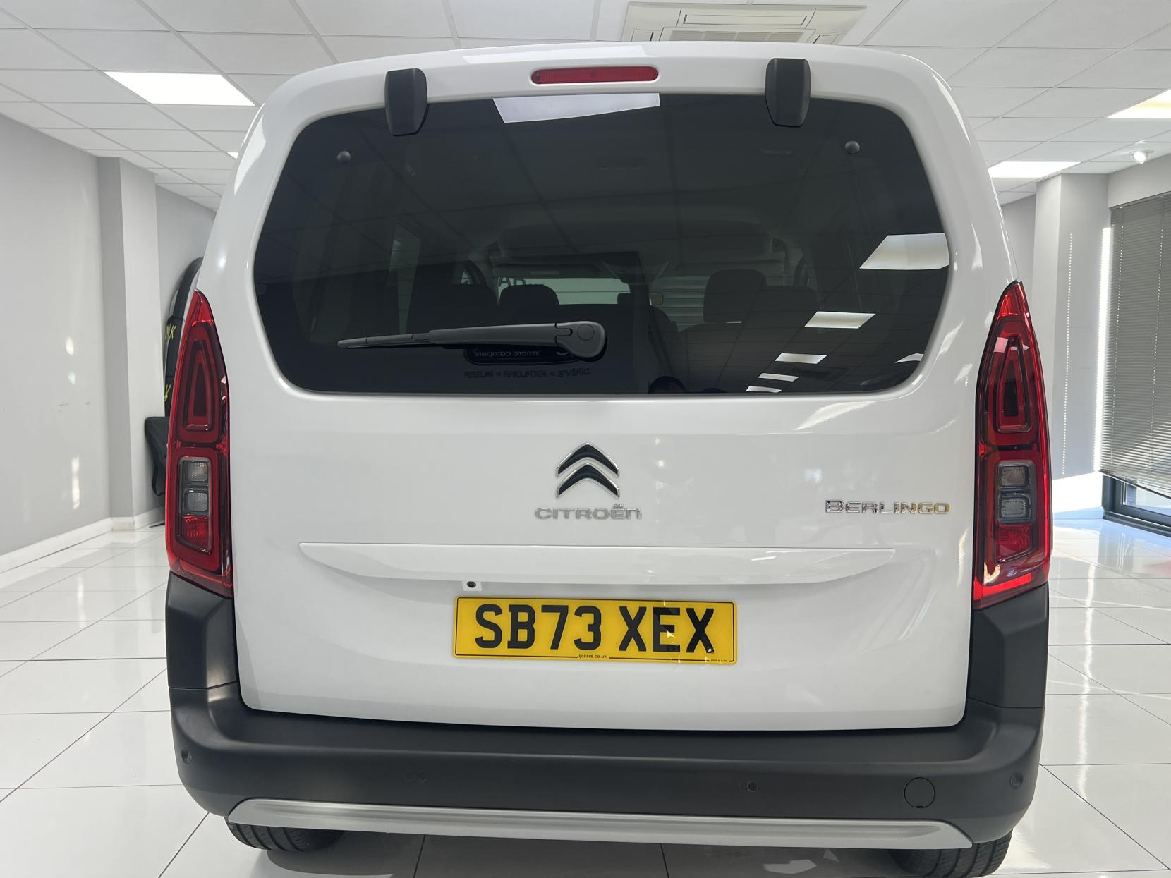 Citroen Berlingo * SAVE £2,000 **AUTO WITH DELIV MILES!** A very rare opportunity to buy a top spec AUTOMATIC Diesel 1.5 BlueHDi Flair XTR EAT8 (NOT A VAN! -it's a 5 seat MPV car!)